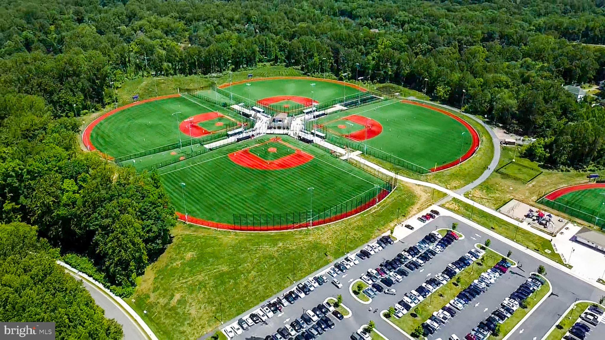 HAMPTON CHASE - Residential