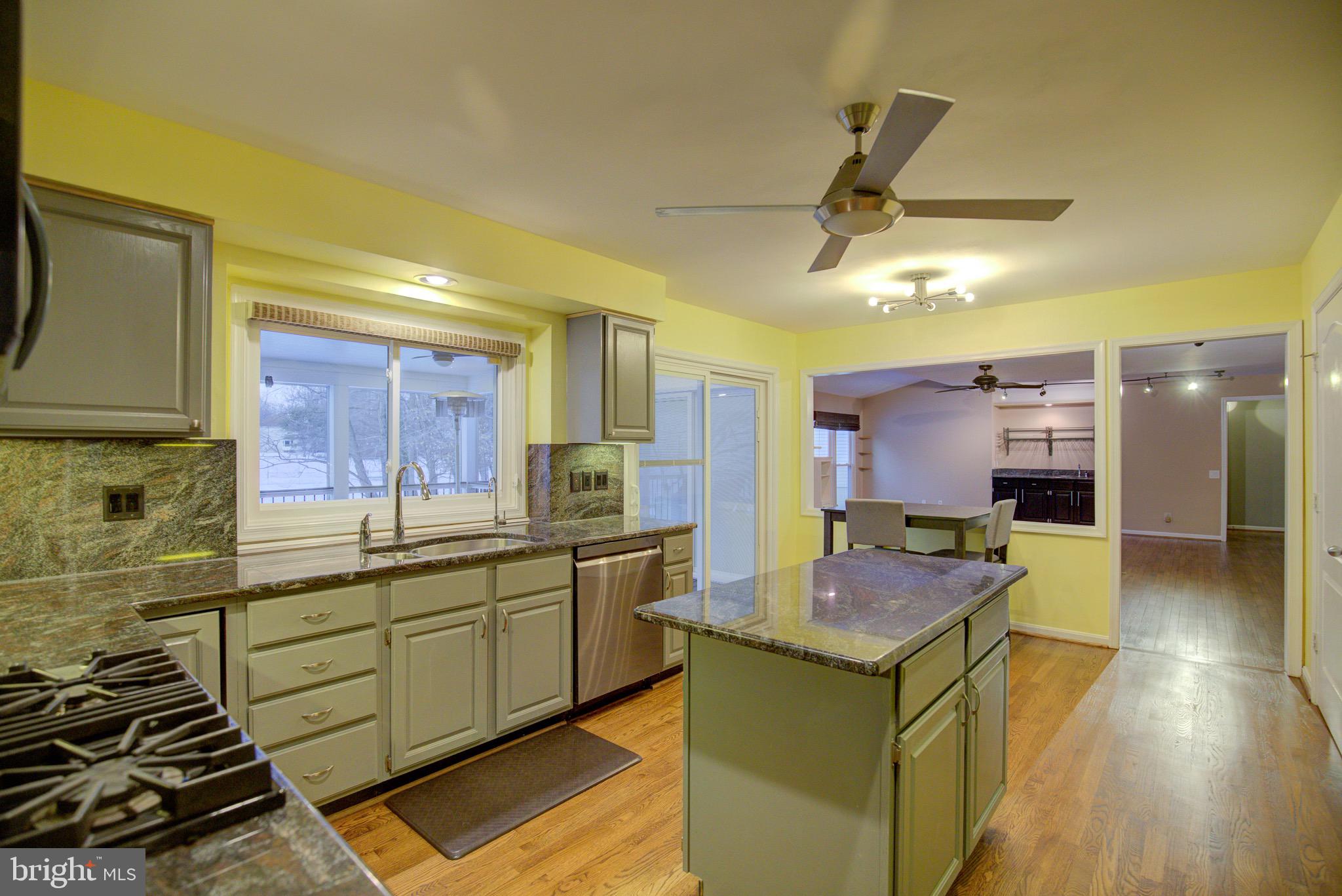 HAMPTON CHASE - Residential