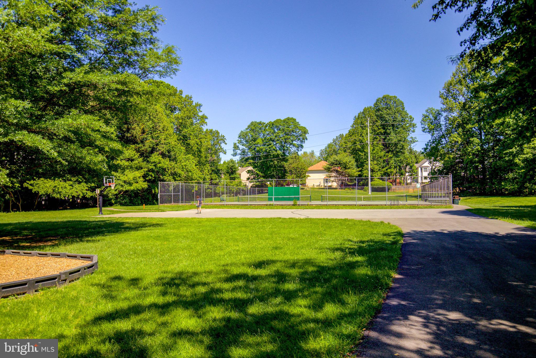 HAMPTON CHASE - Residential