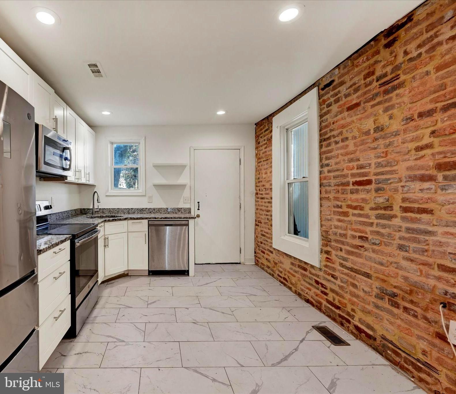 HARWOOD - Residential