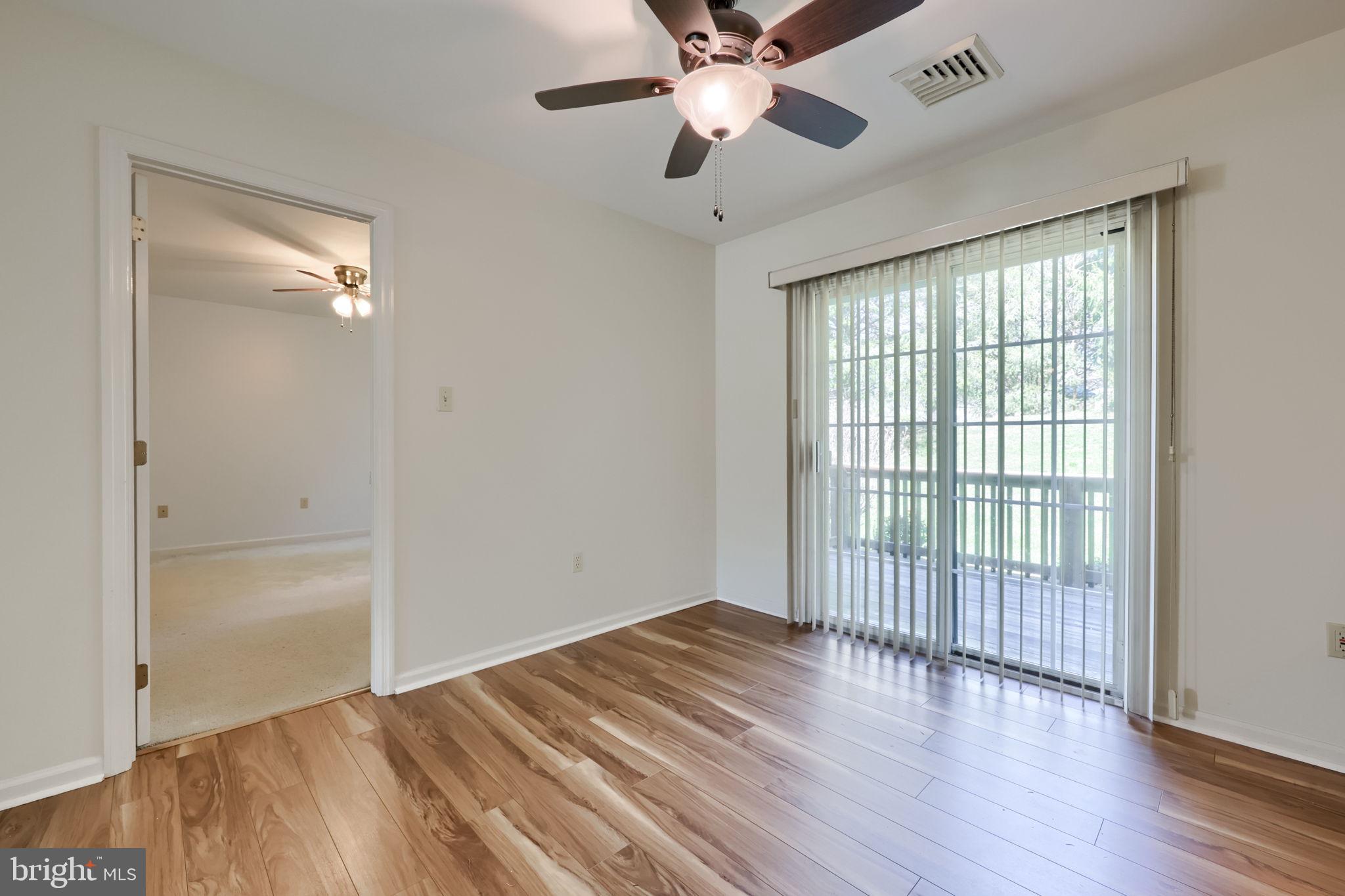 MANOR OAKS - Residential