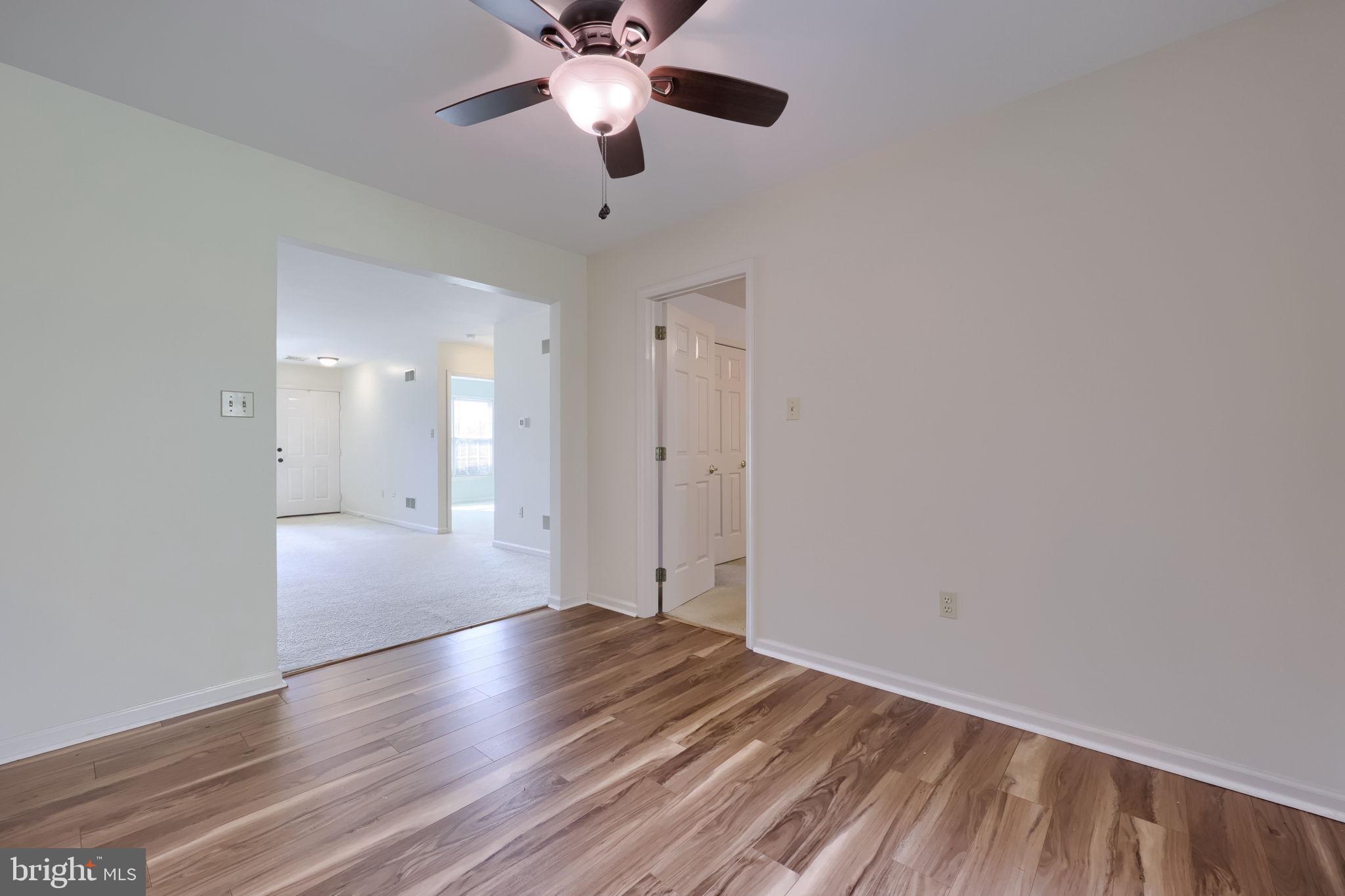 MANOR OAKS - Residential