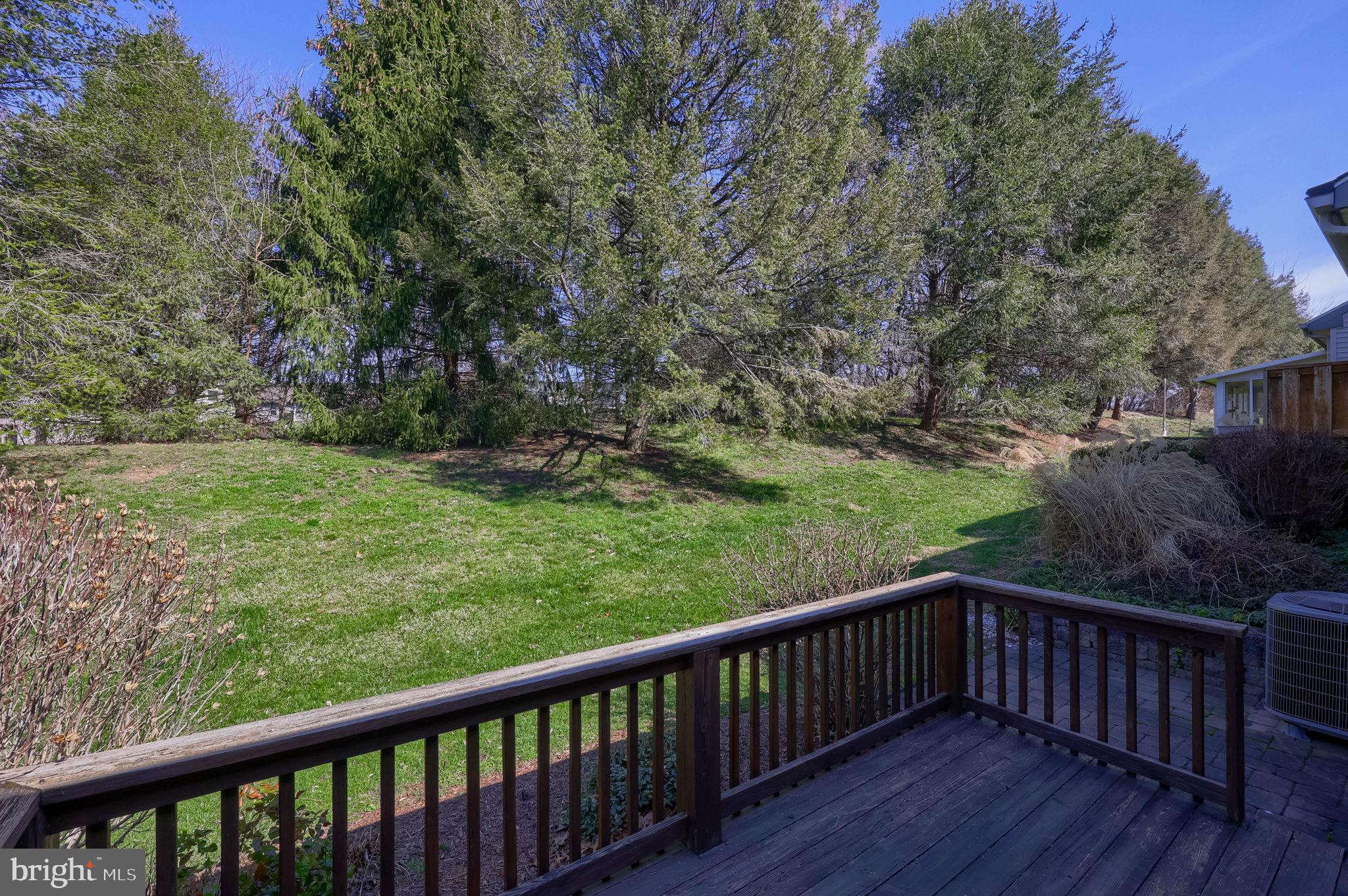 MANOR OAKS - Residential