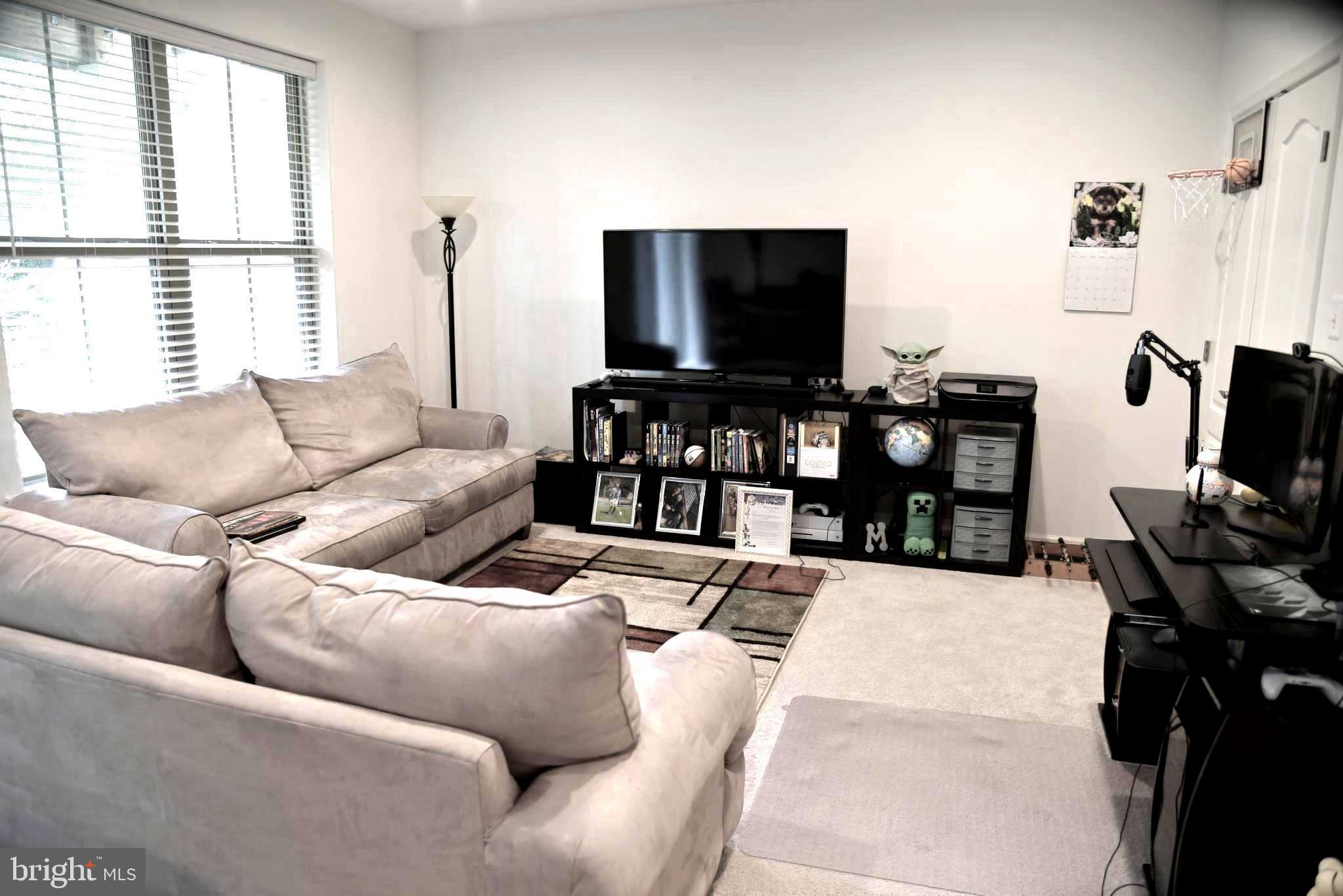 PARKSIDE - Residential Lease