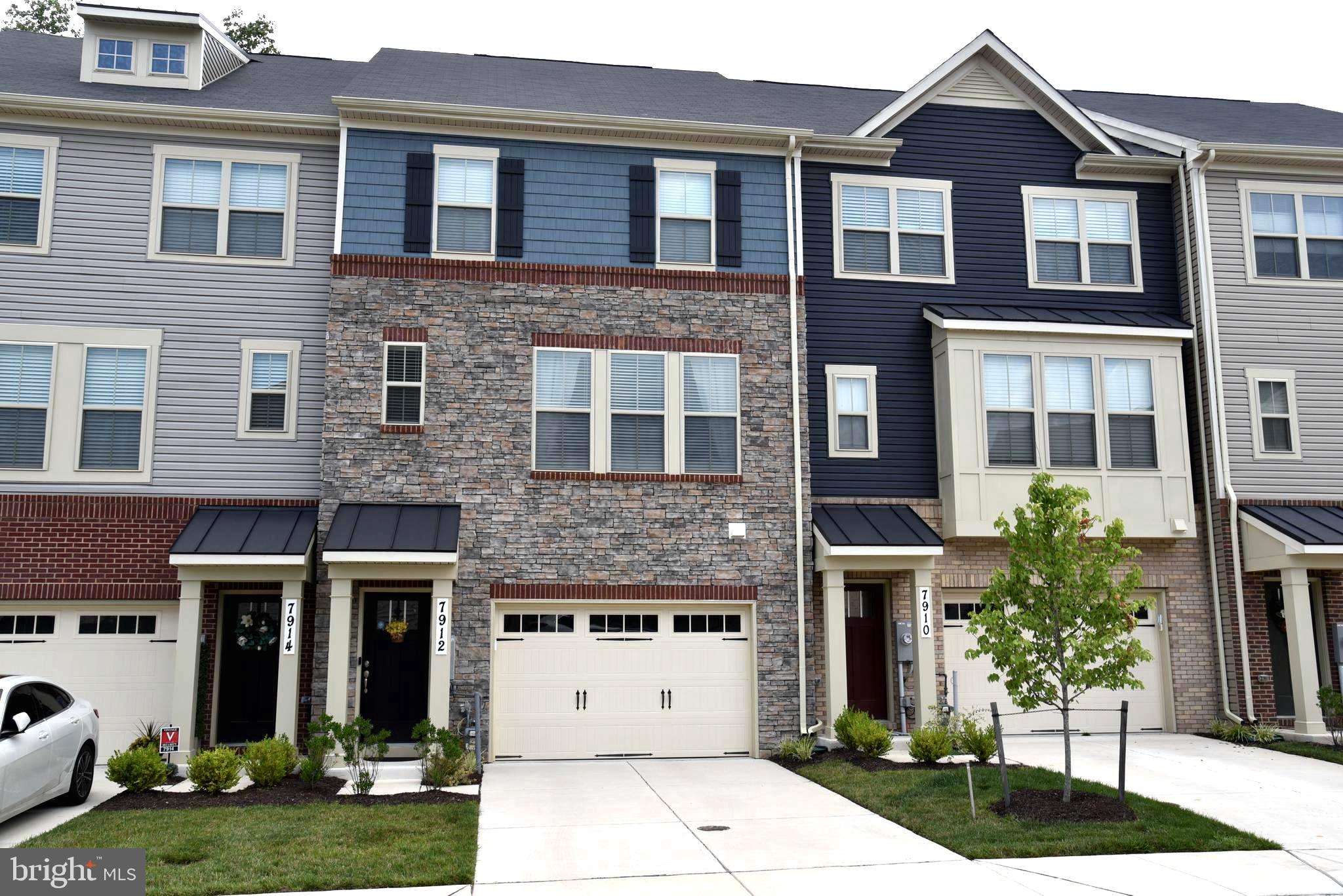 PARKSIDE - Residential Lease