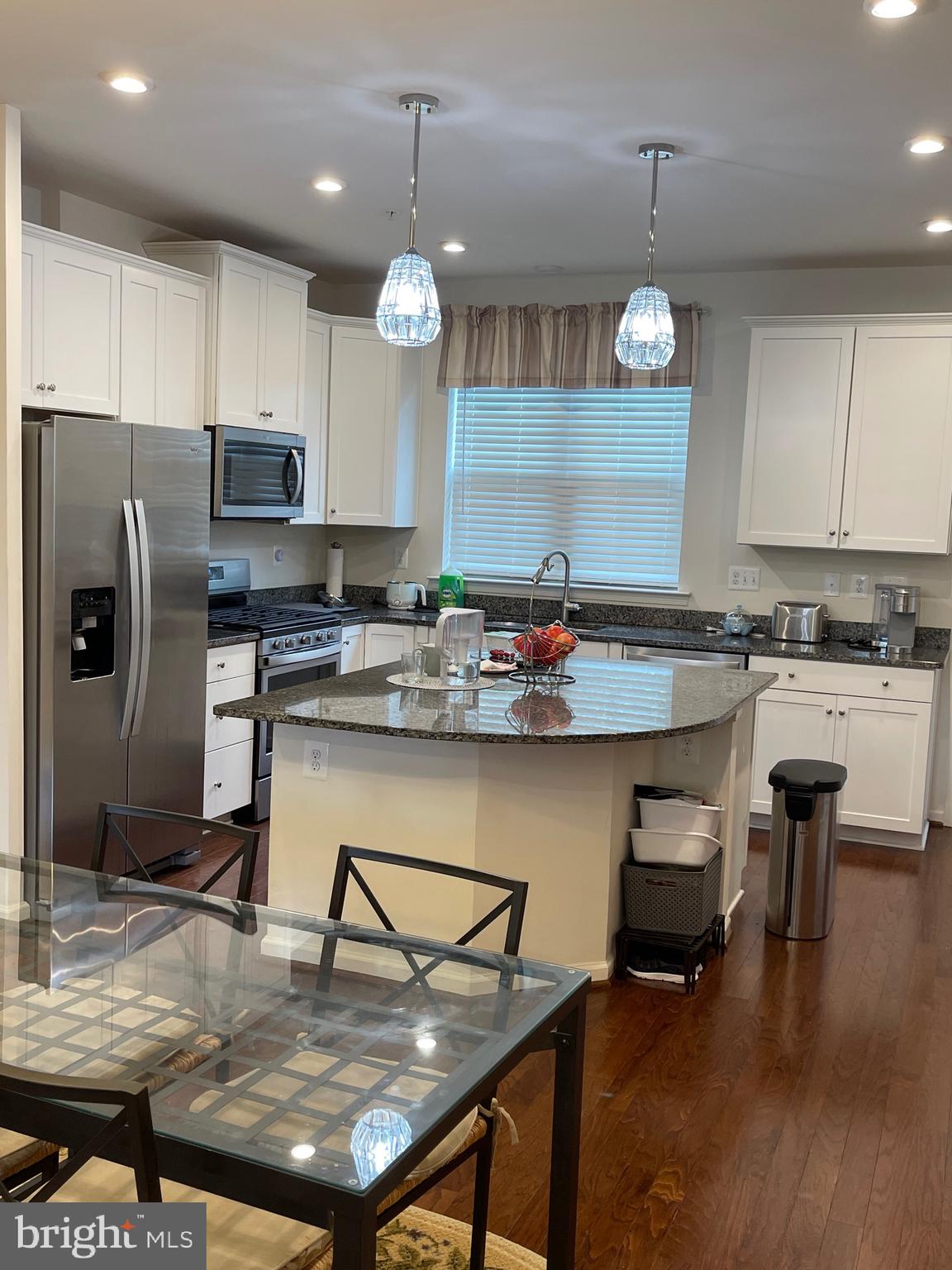 PARKSIDE - Residential Lease