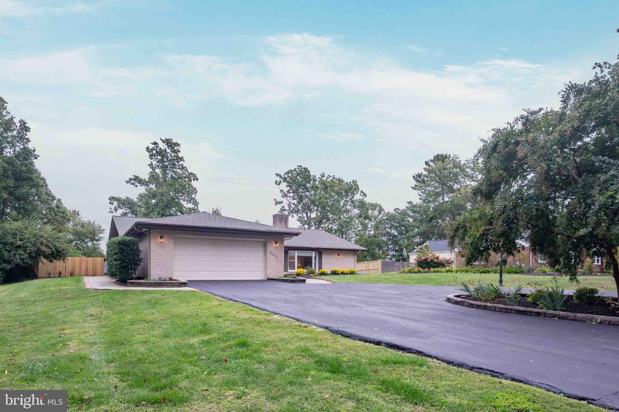 3905 PROSPERITY AVENUE