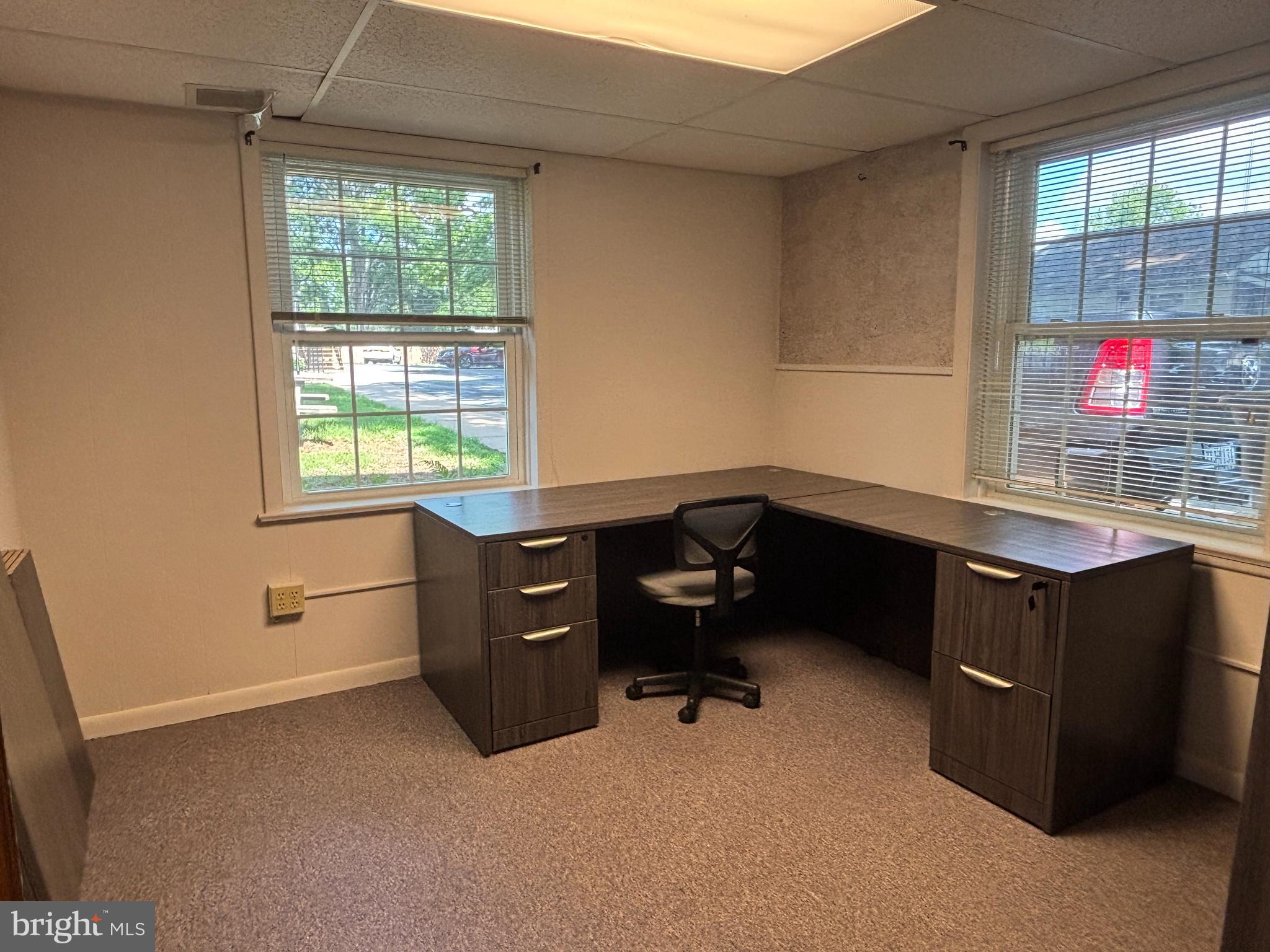 SALUNGA - Commercial Lease