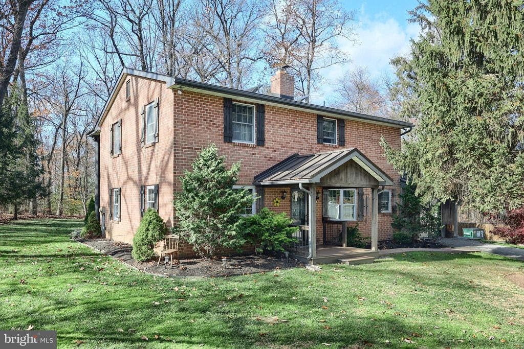 Photo of 798 Goram Road, BROGUE, PA 17309 (MLS # PAYK2093920)