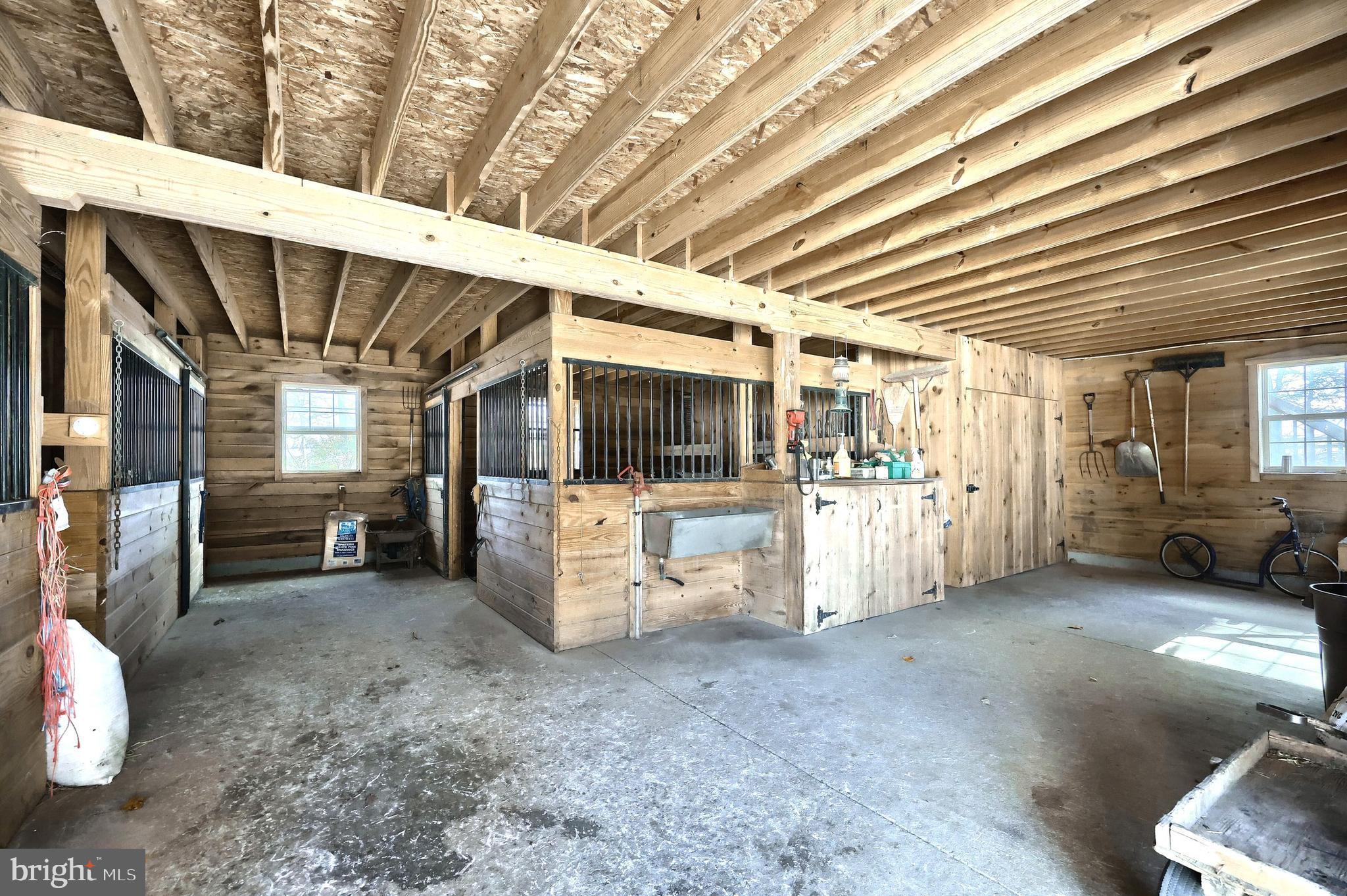 BROGUE - Residential