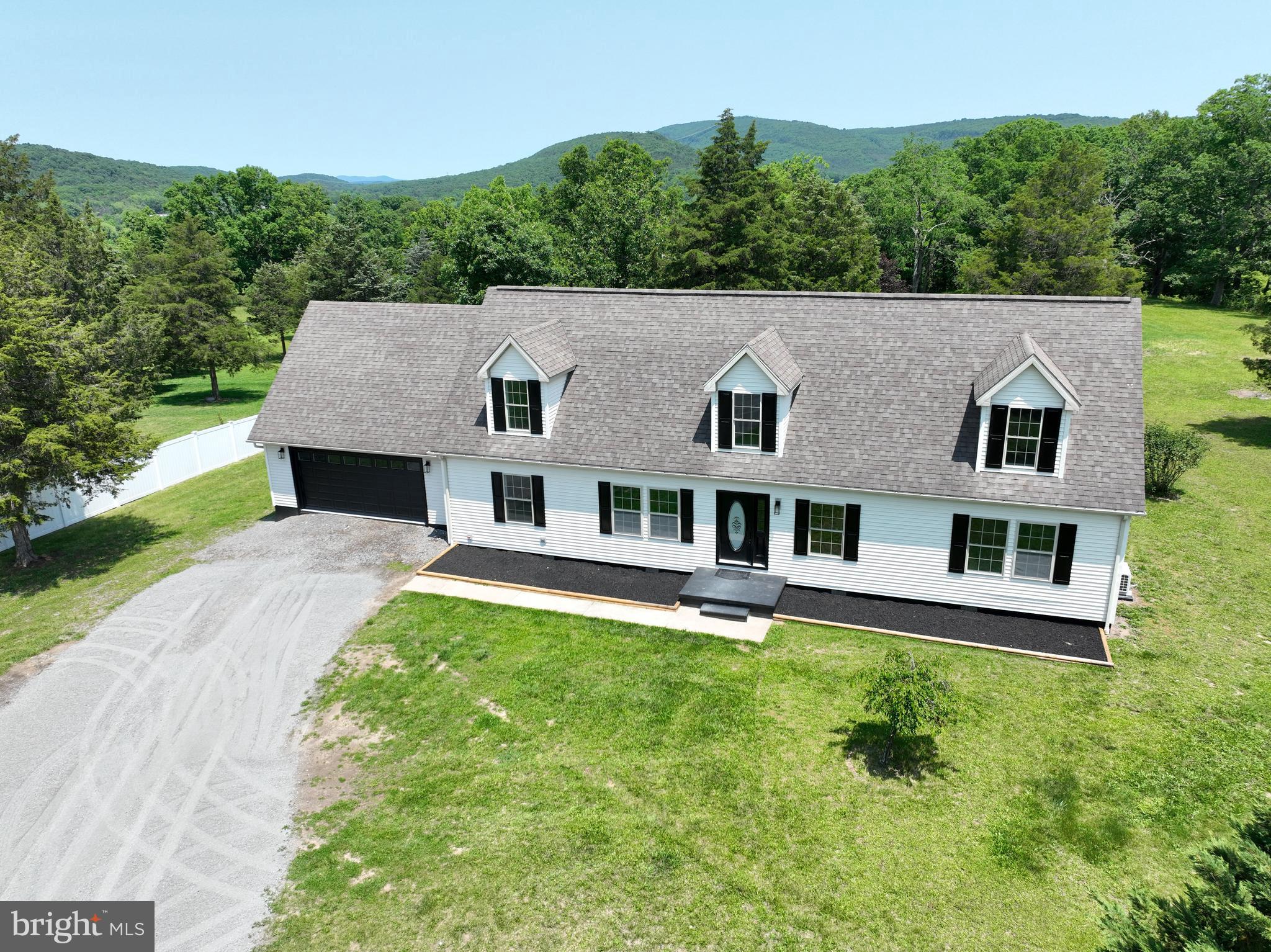 511 TUPELO LOOP