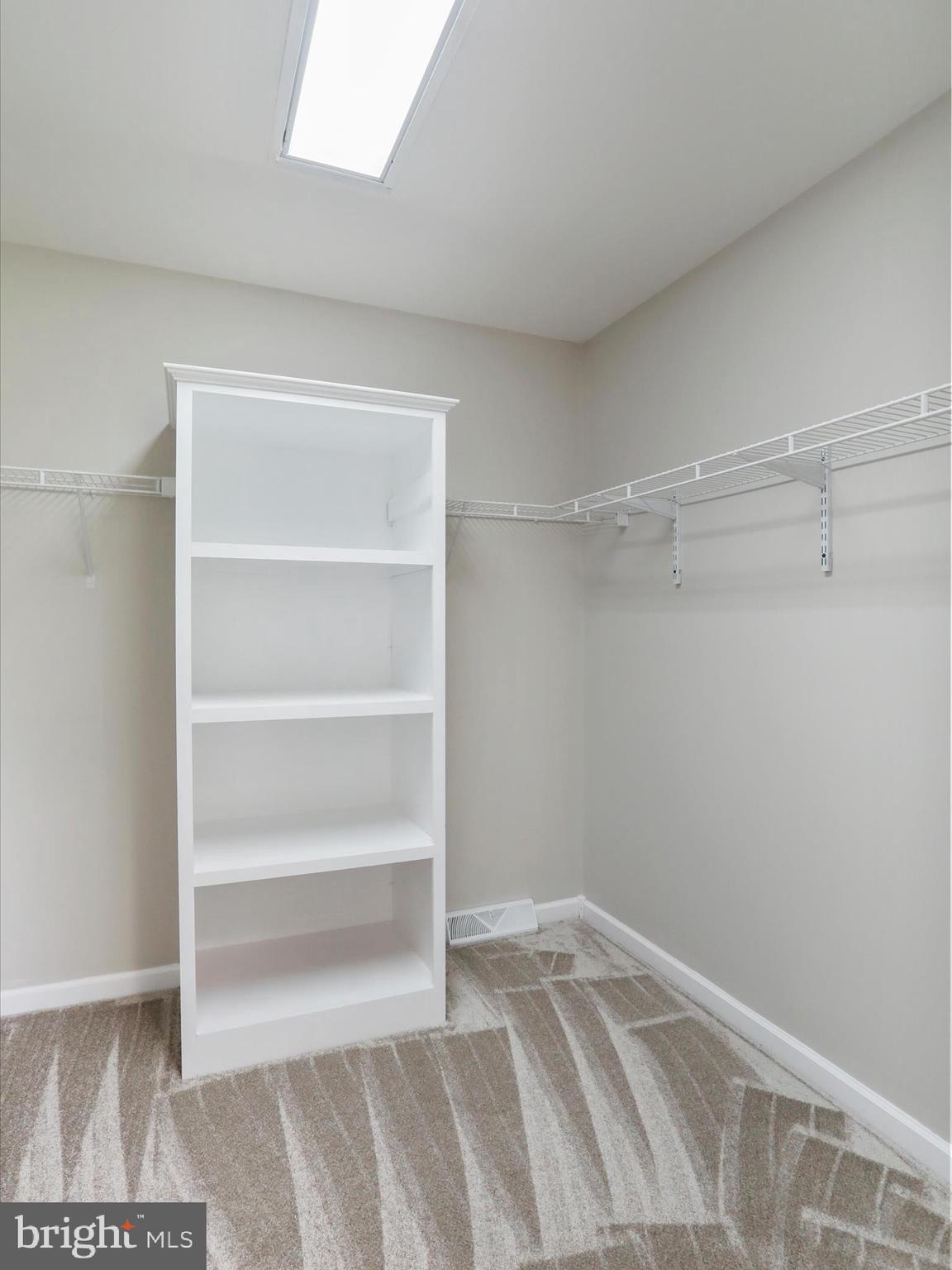 GREEN FIELDS - Residential