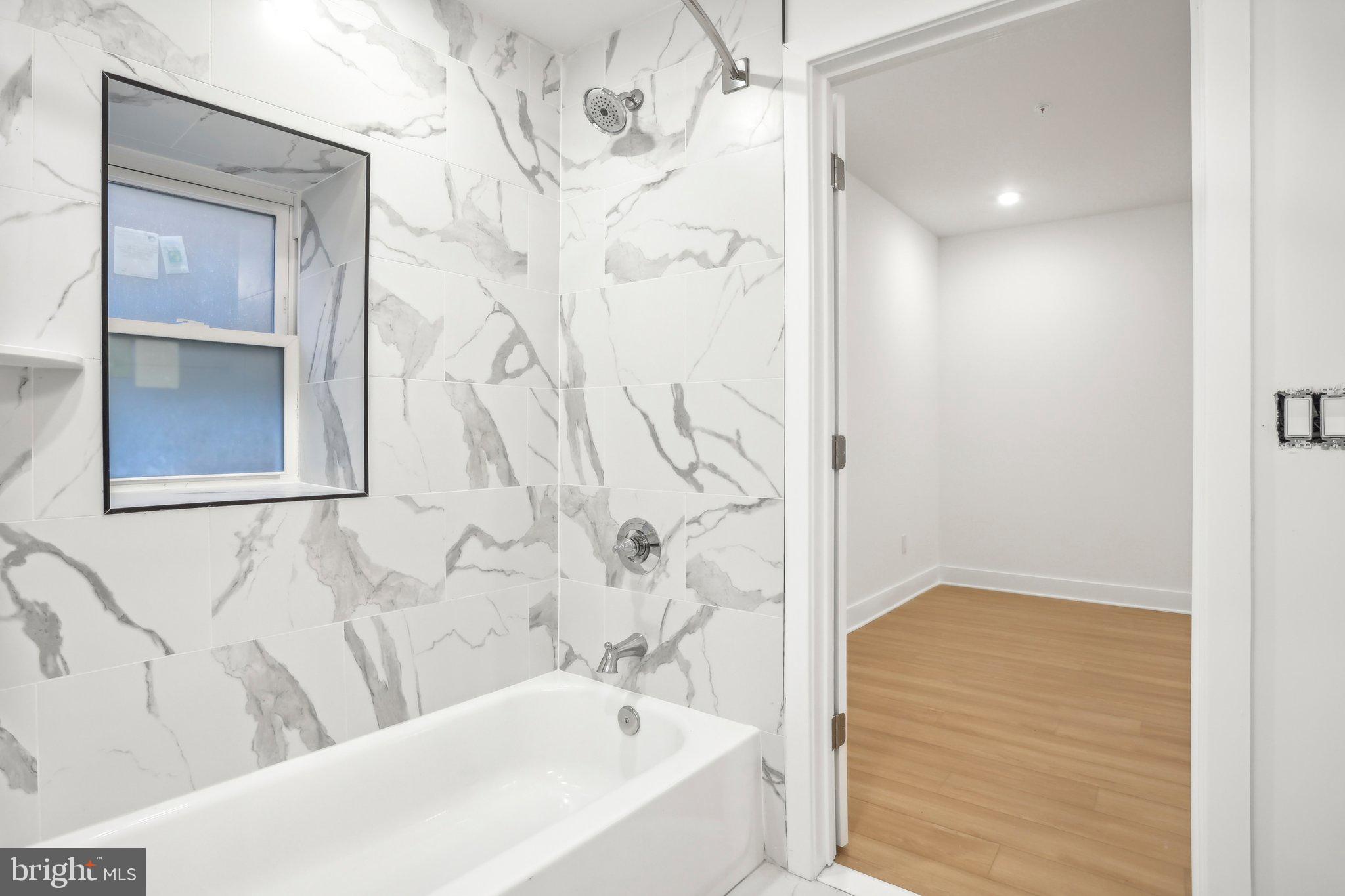 3952 LANCASTER AVENUE 302