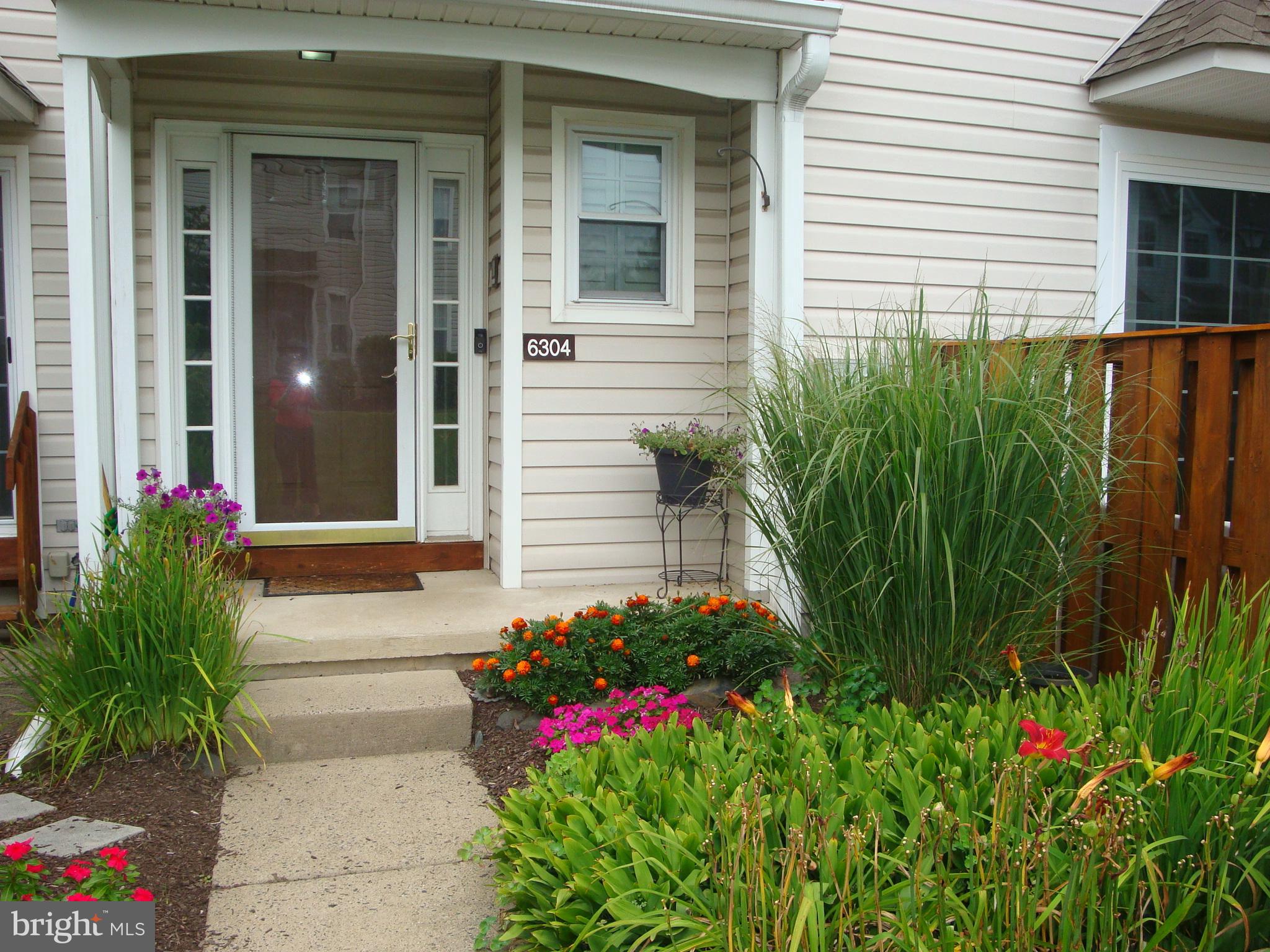 MAKEFIELD GLEN - Residential Lease