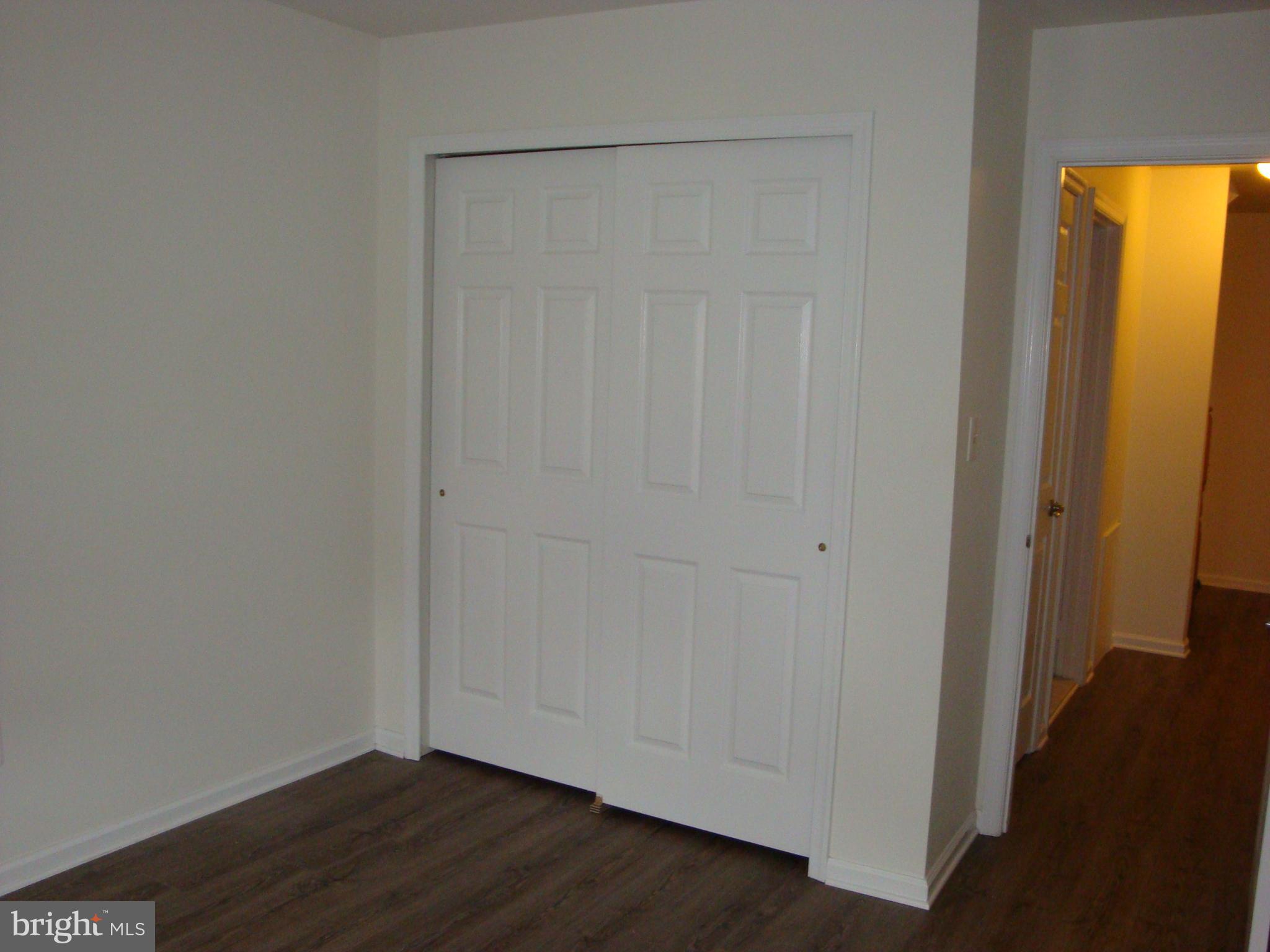 MAKEFIELD GLEN - Residential Lease