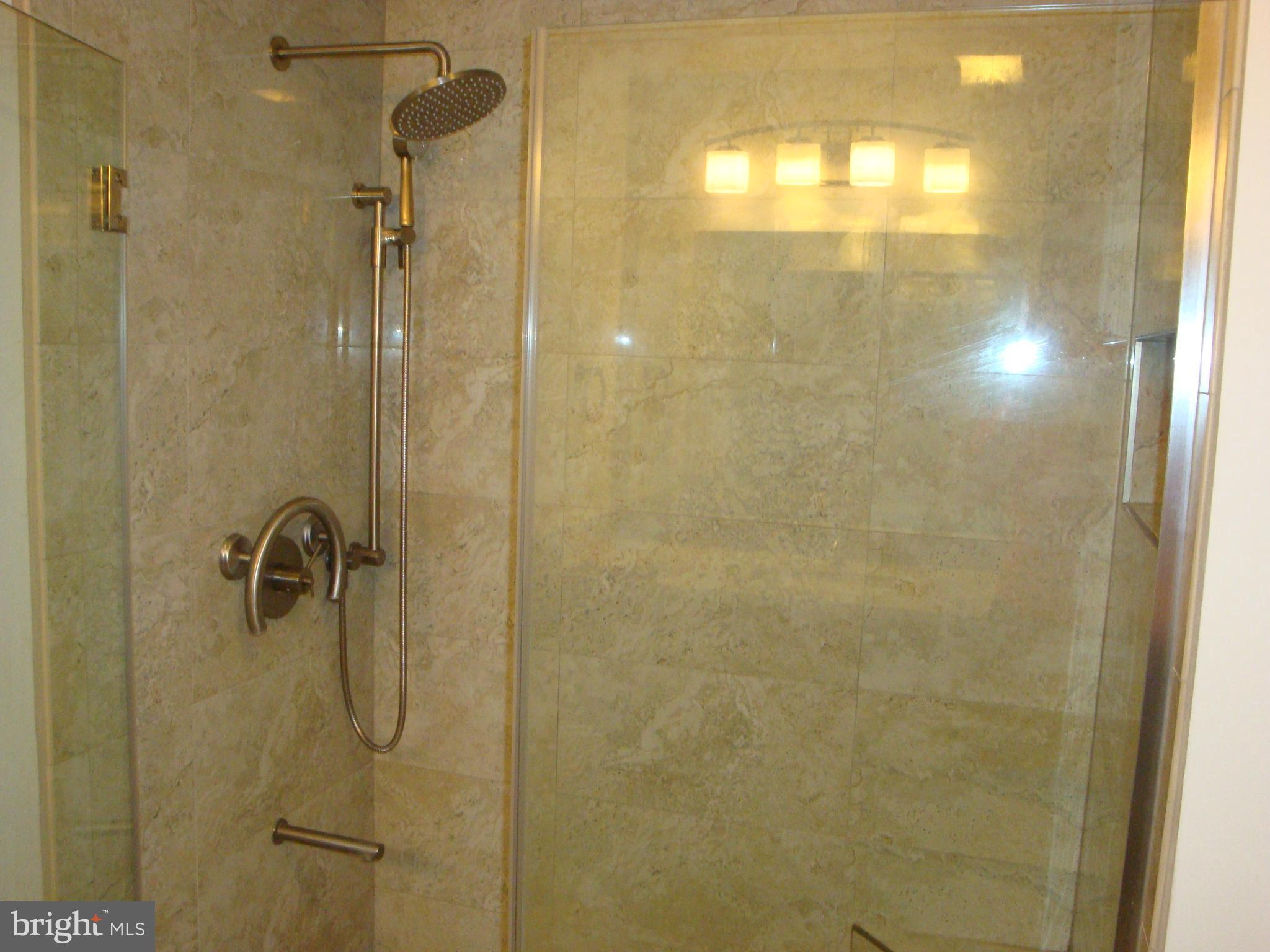 MAKEFIELD GLEN - Residential Lease