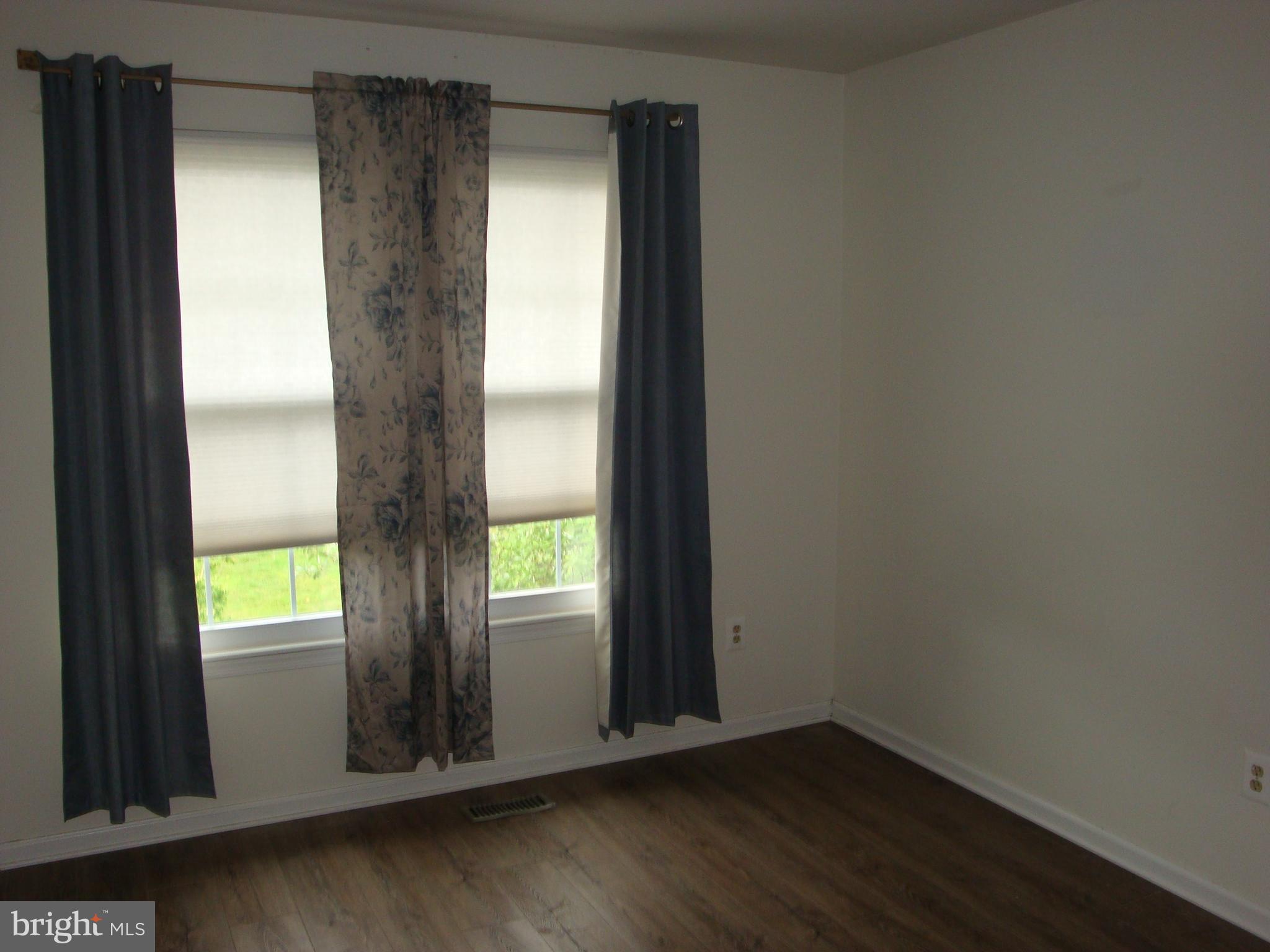 MAKEFIELD GLEN - Residential Lease