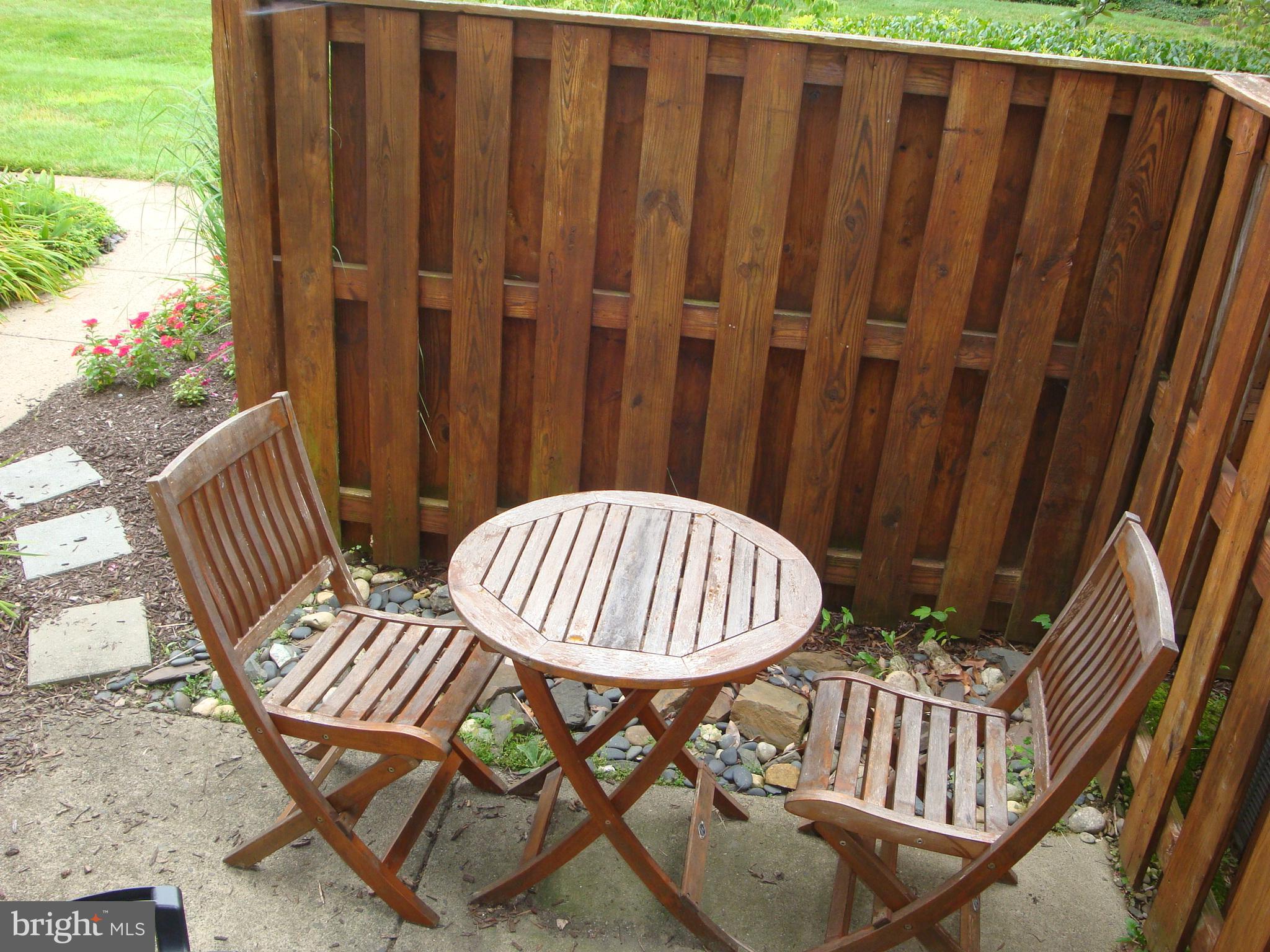 MAKEFIELD GLEN - Residential Lease