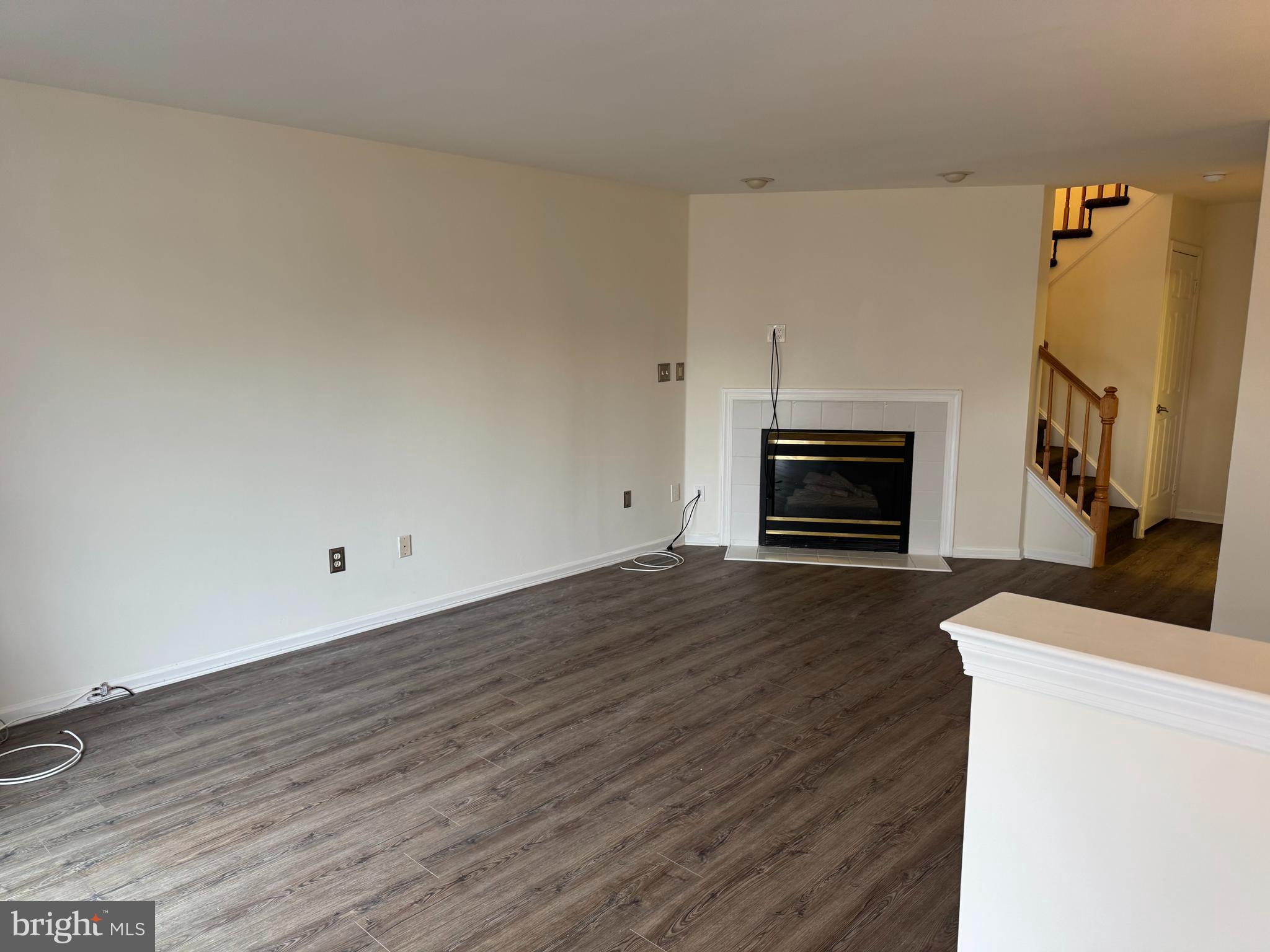 6304 SPRUCE MILL 475