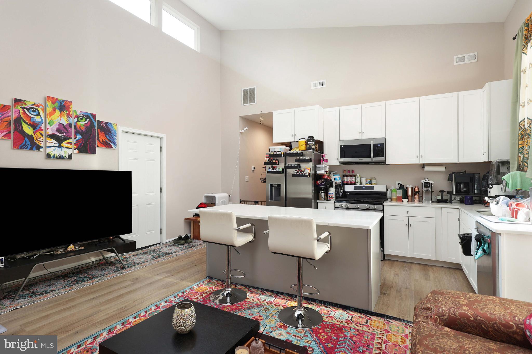 124 HAWTHORNE AVENUE