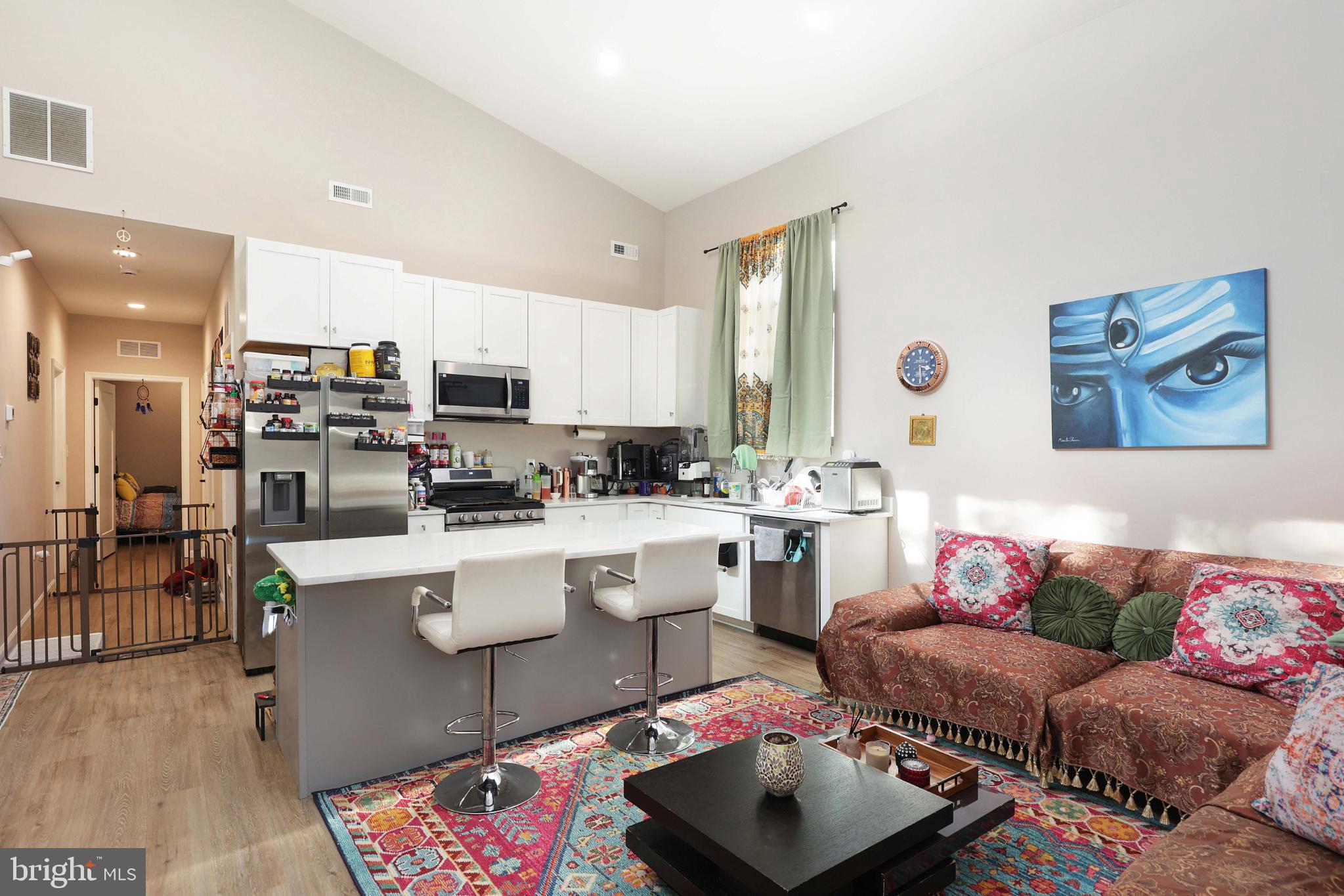 124 HAWTHORNE AVENUE