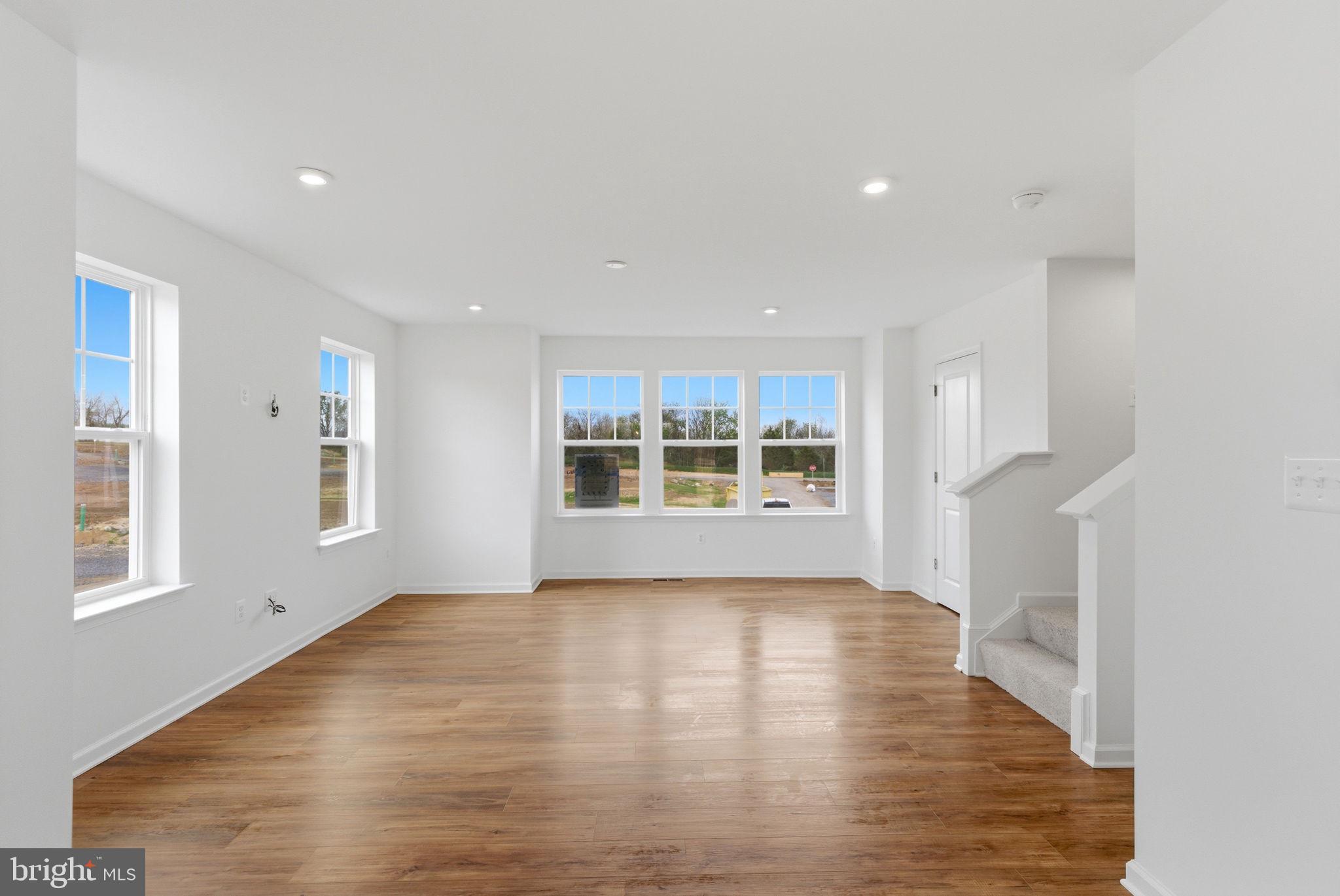 BOYDS CROSSING - Residential