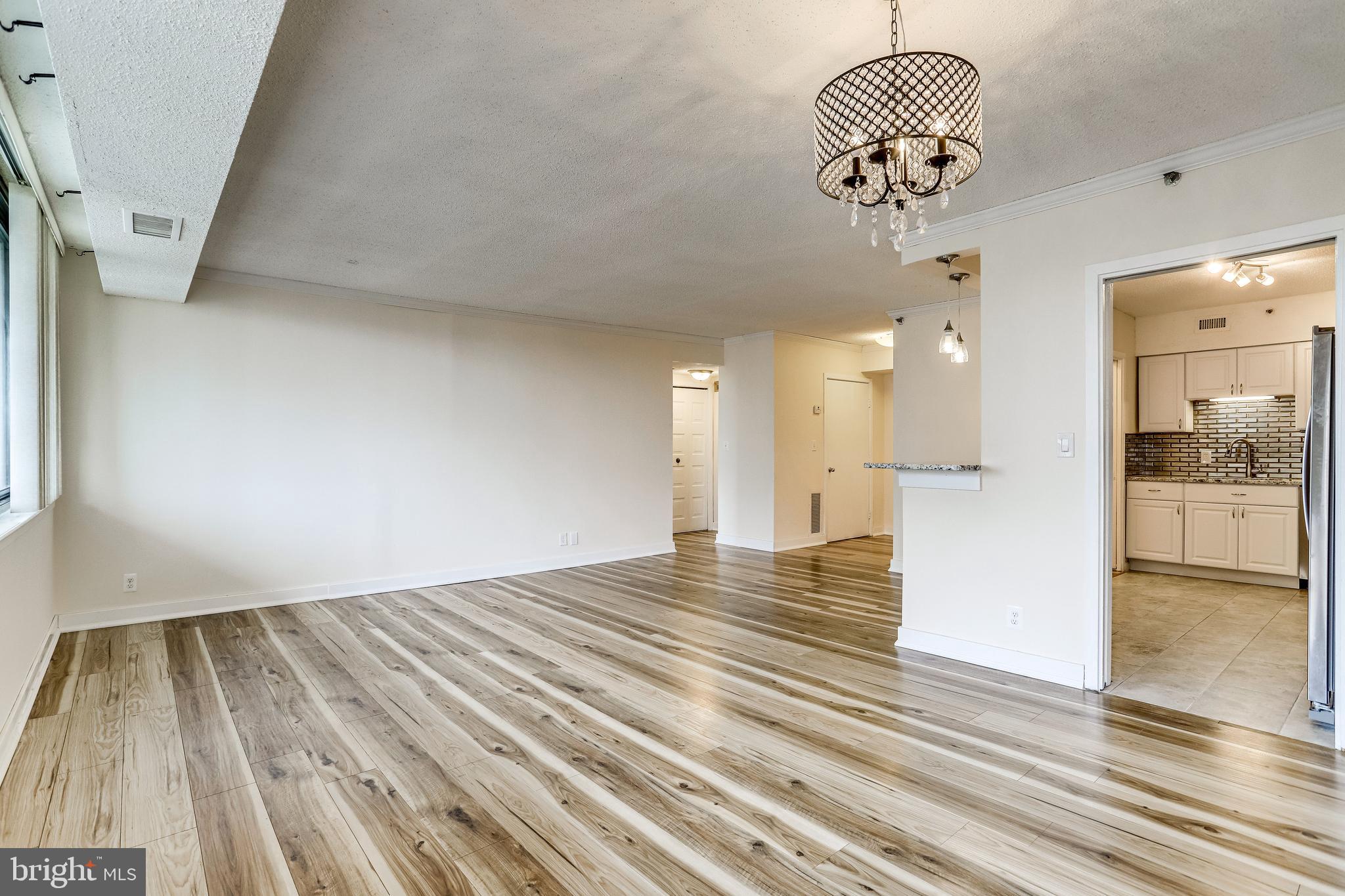 SKYLINE SQUARE CONDO - Residential Lease