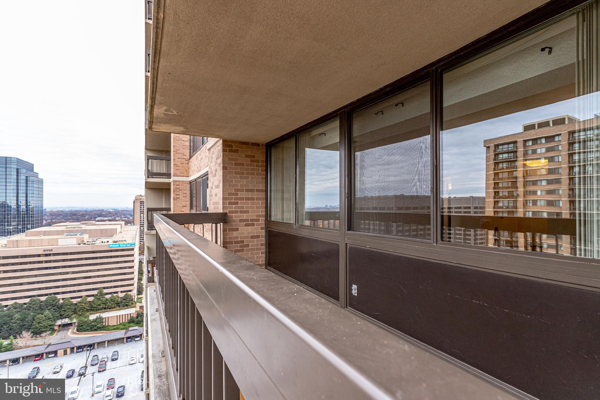 SKYLINE SQUARE CONDO - Residential Lease