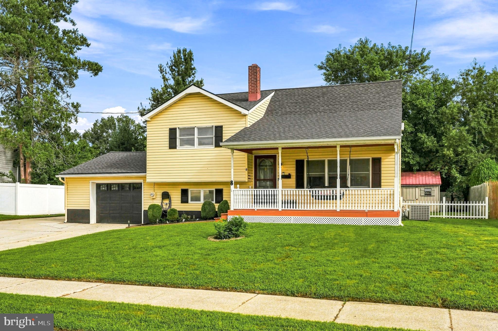 8 CRAIG PLACE