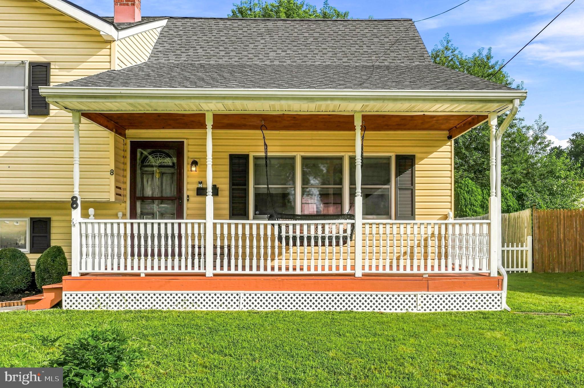 8 CRAIG PLACE