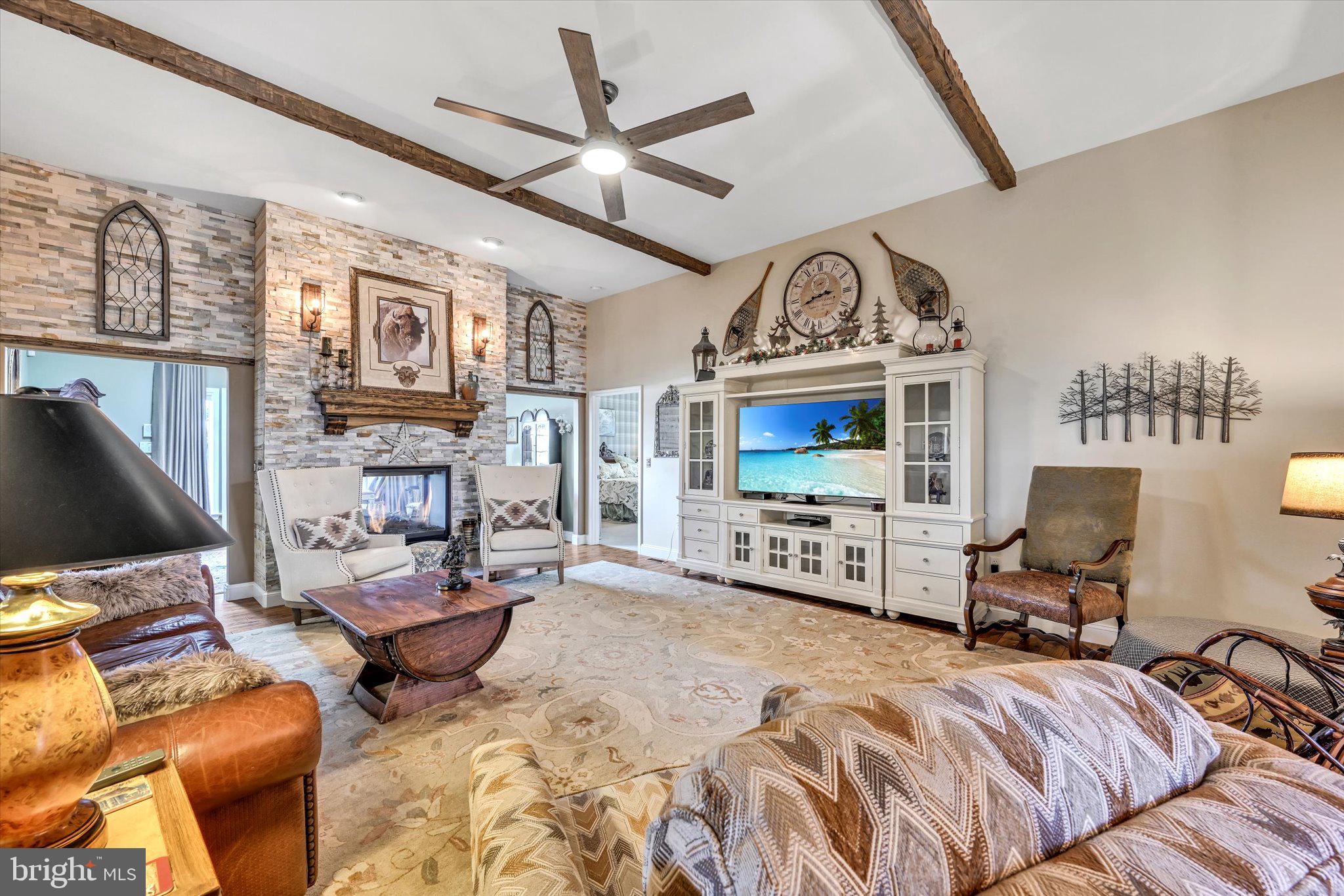 STRATHFORD MEADOWS - Residential