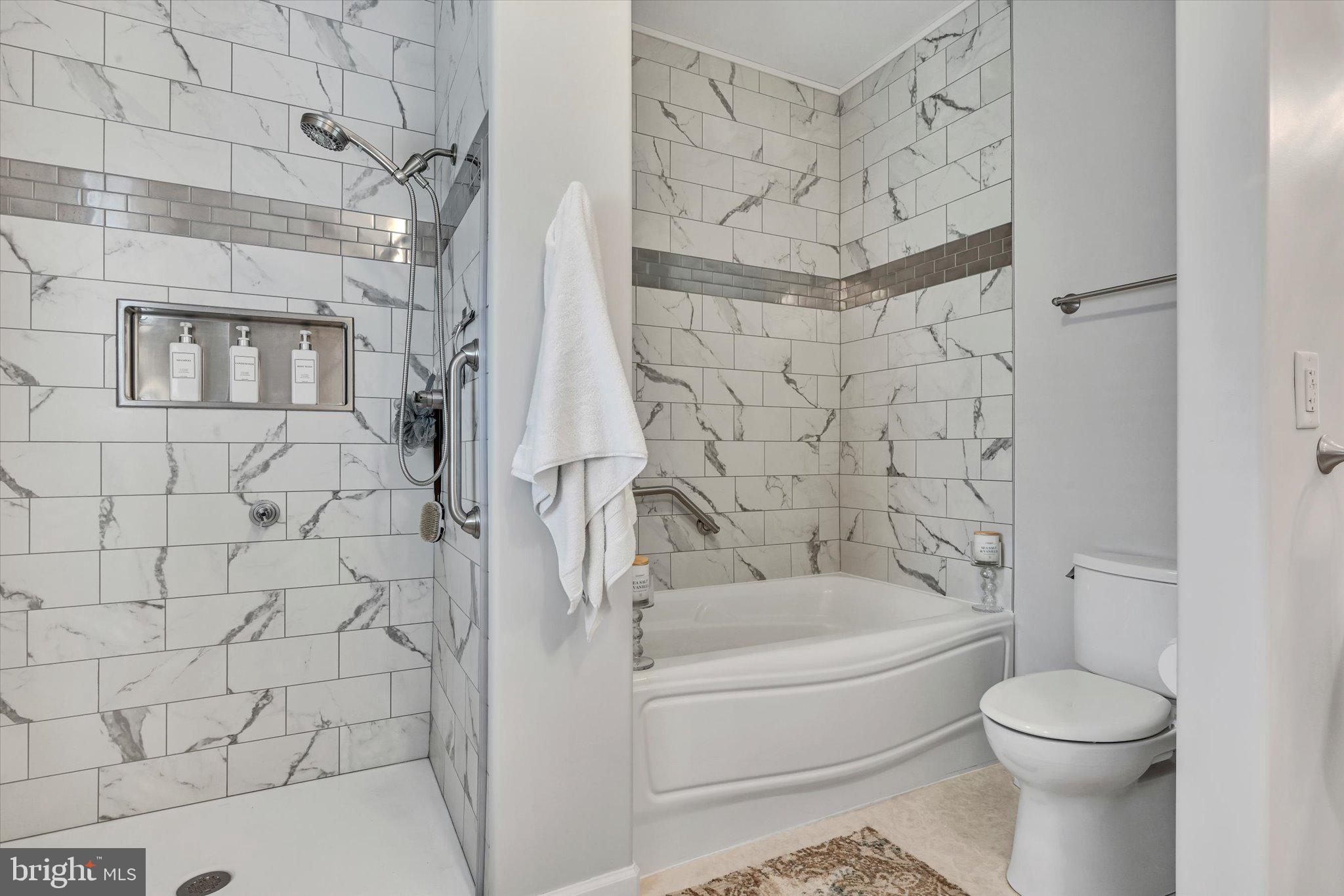 STRATHFORD MEADOWS - Residential