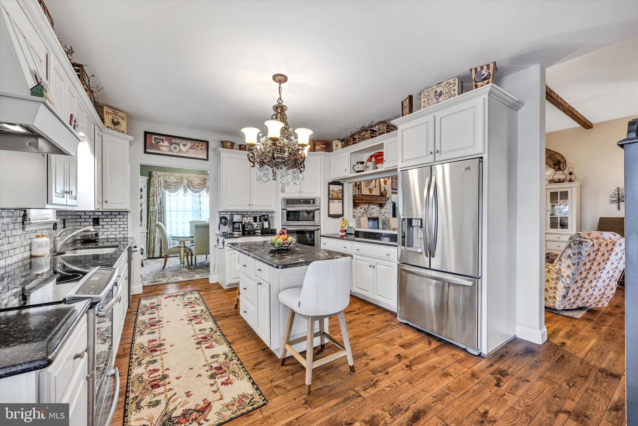 STRATHFORD MEADOWS - Residential