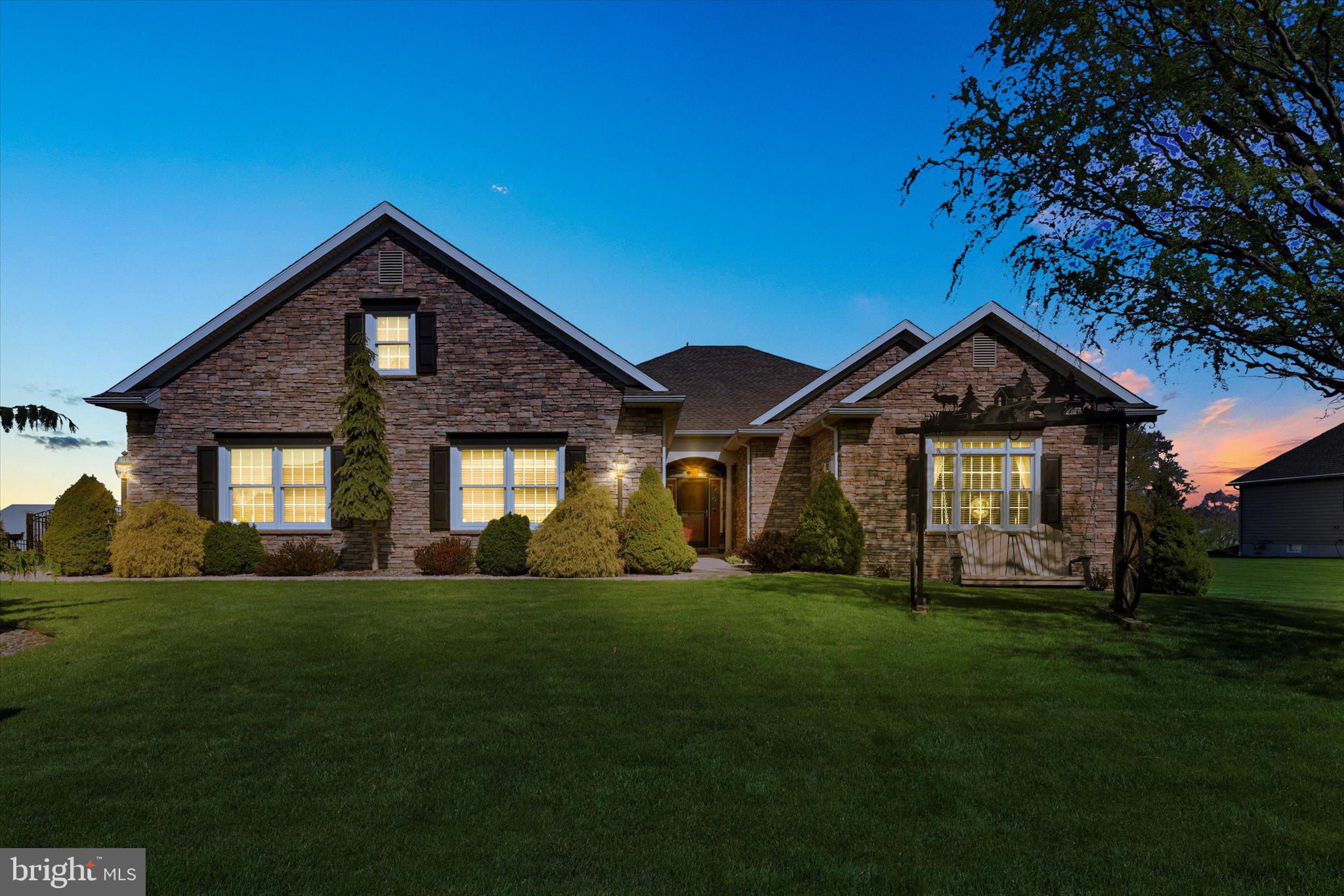 STRATHFORD MEADOWS - Residential