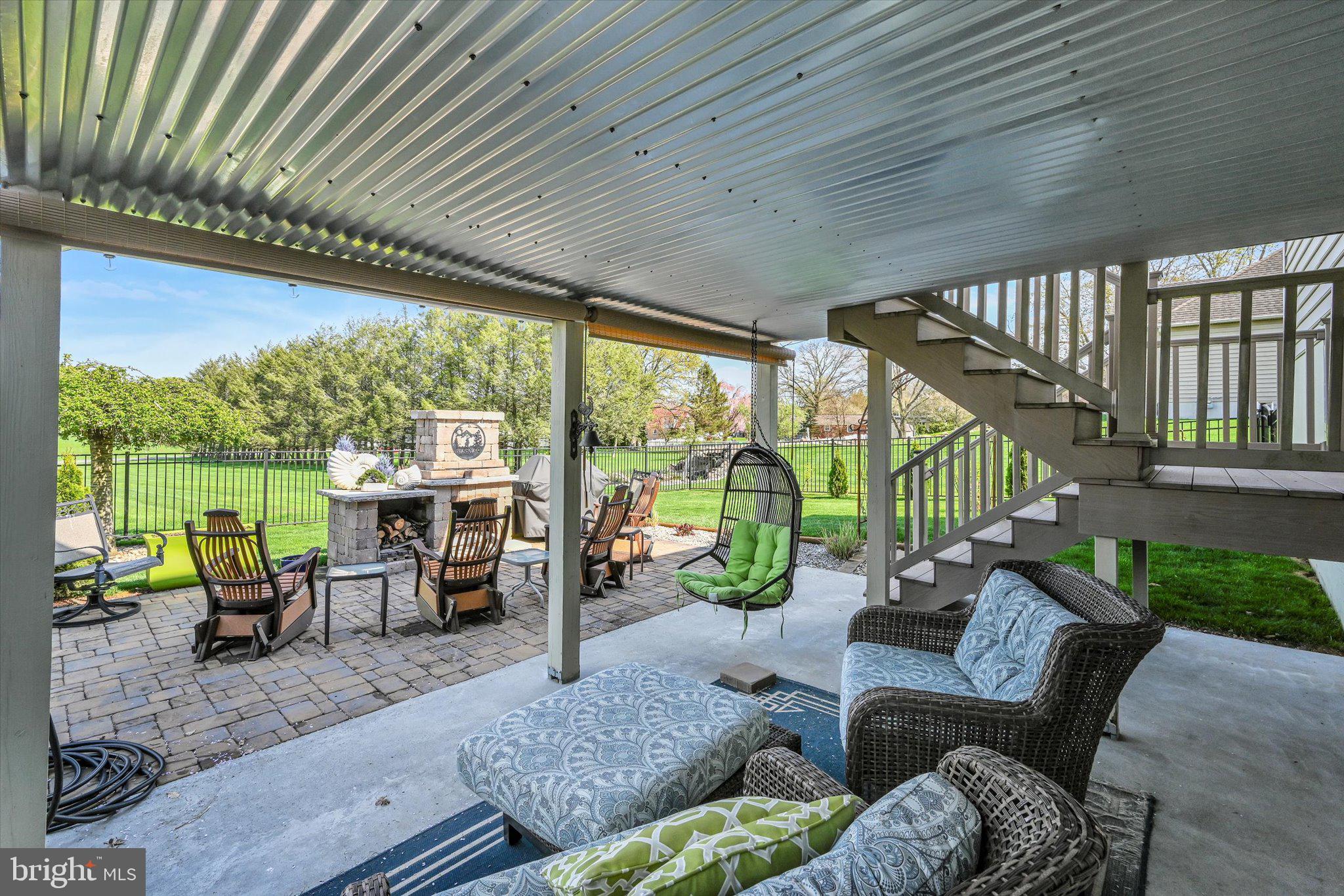 STRATHFORD MEADOWS - Residential