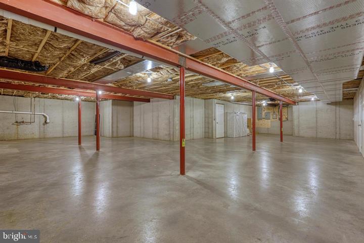 STRATHFORD MEADOWS - Residential