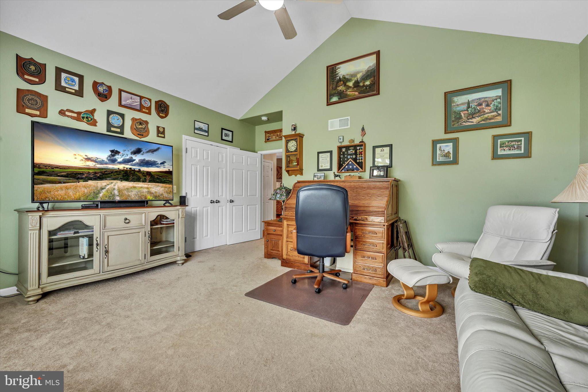 STRATHFORD MEADOWS - Residential