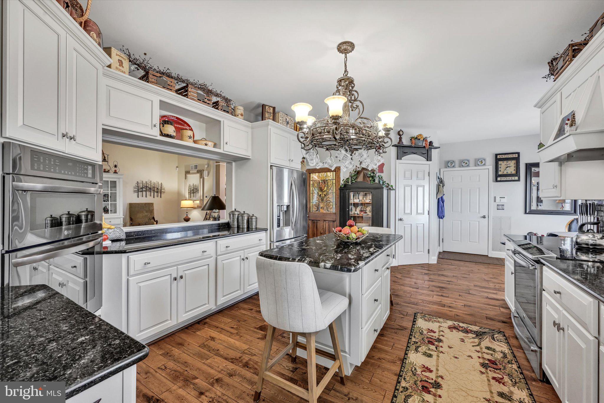 STRATHFORD MEADOWS - Residential