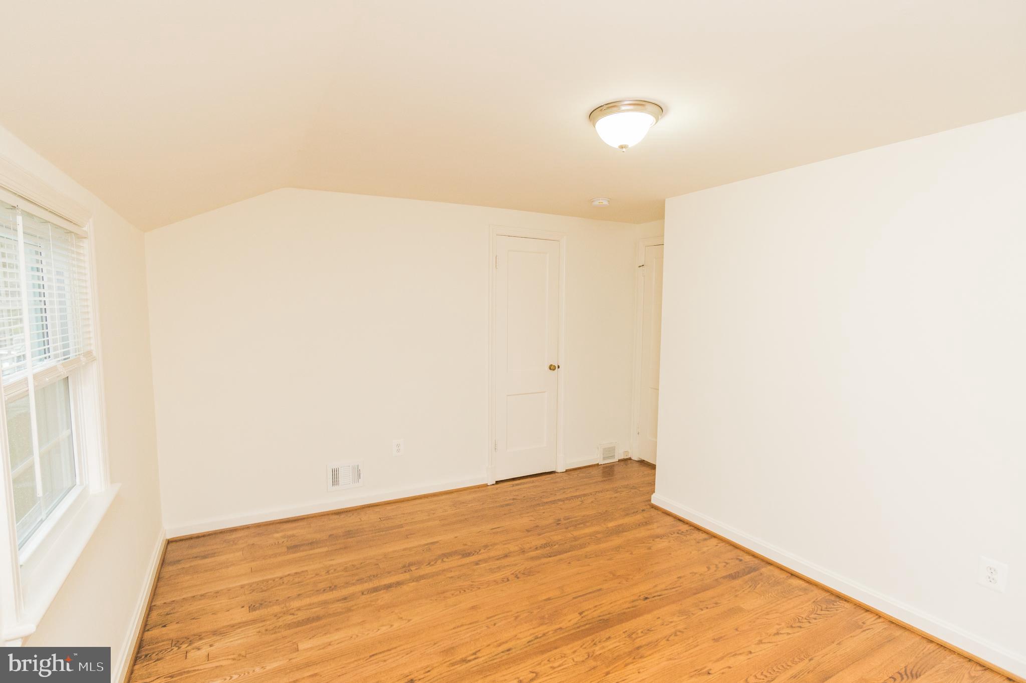 OAKVIEW - Residential Lease