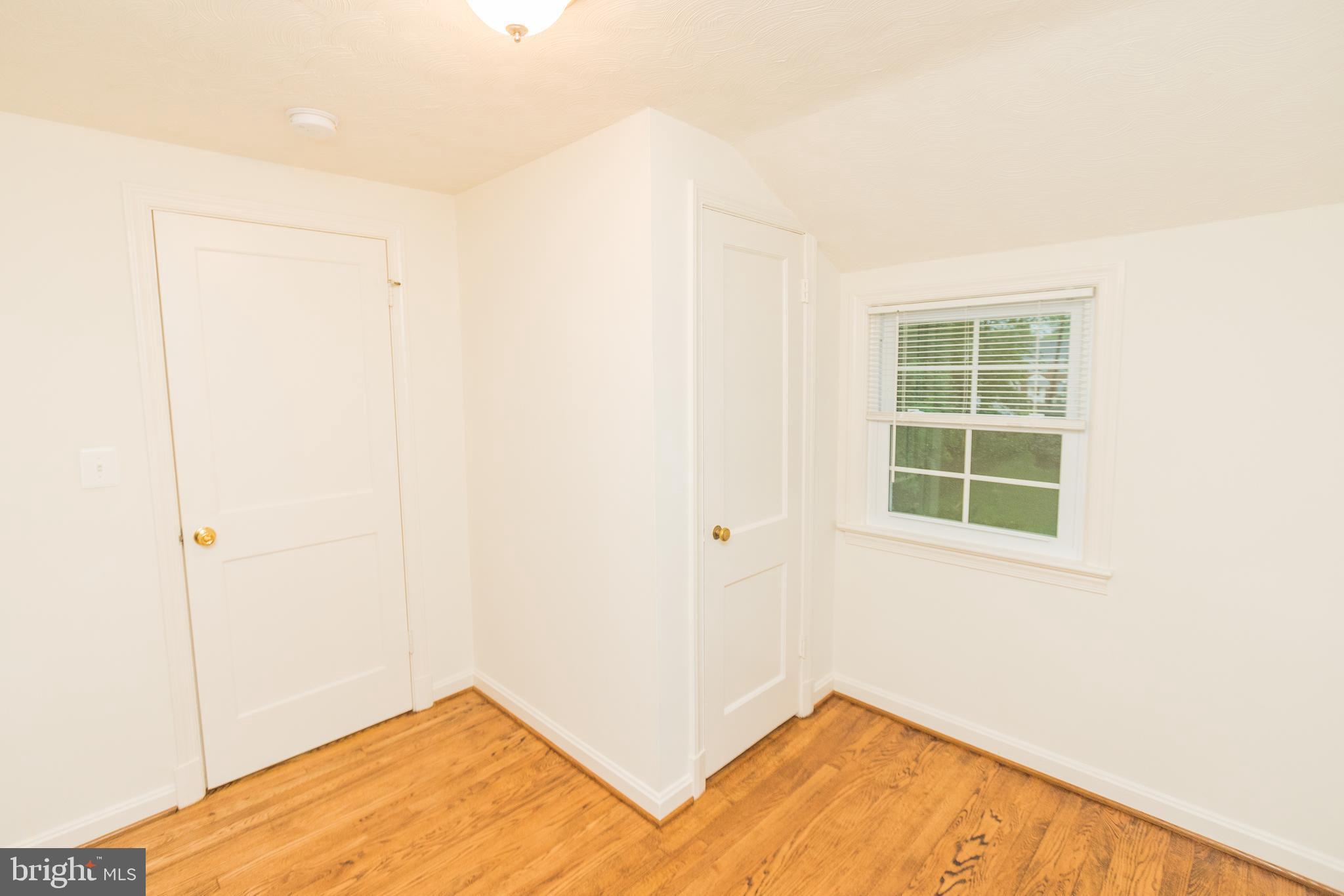 OAKVIEW - Residential Lease