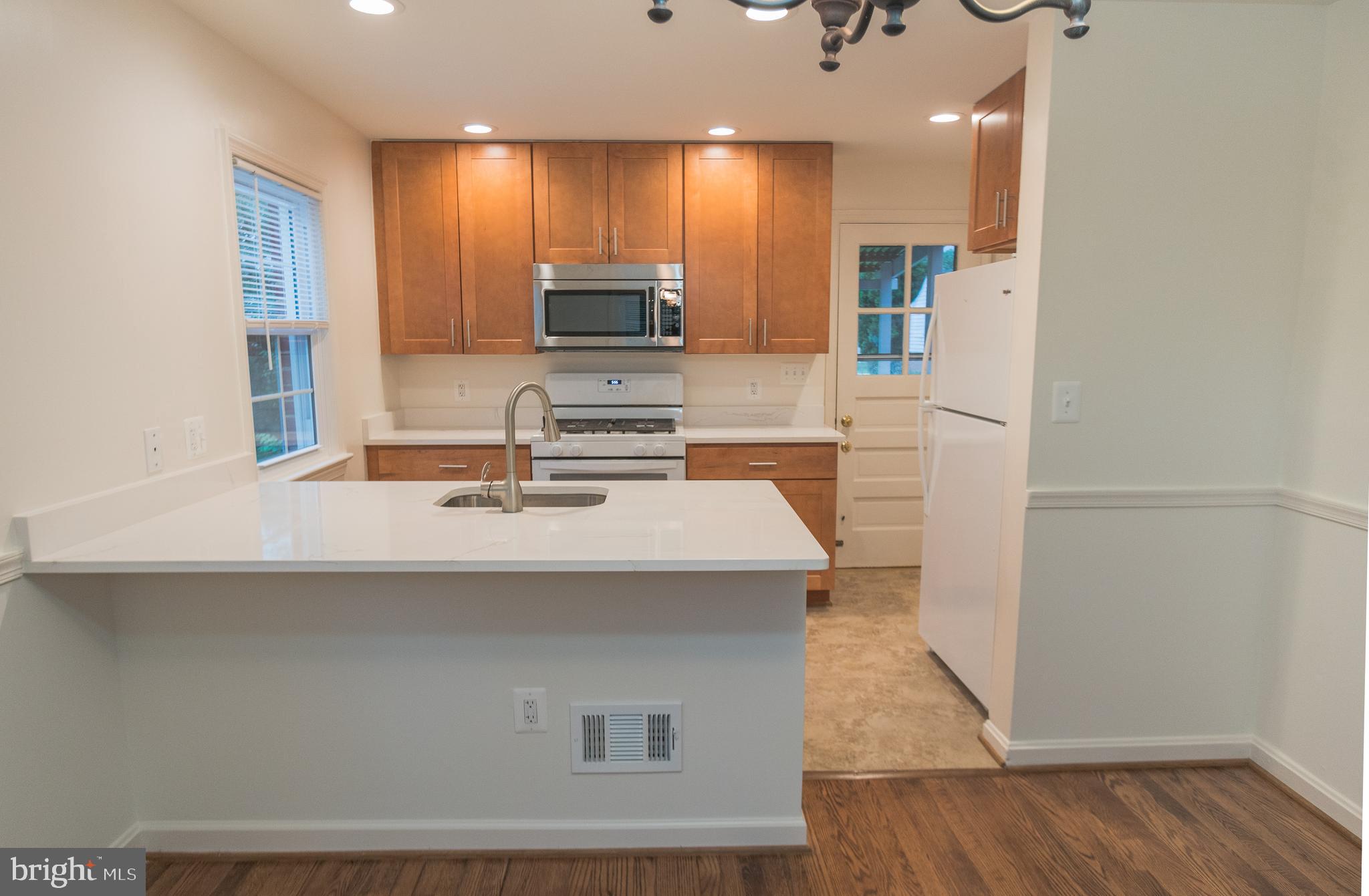 OAKVIEW - Residential Lease