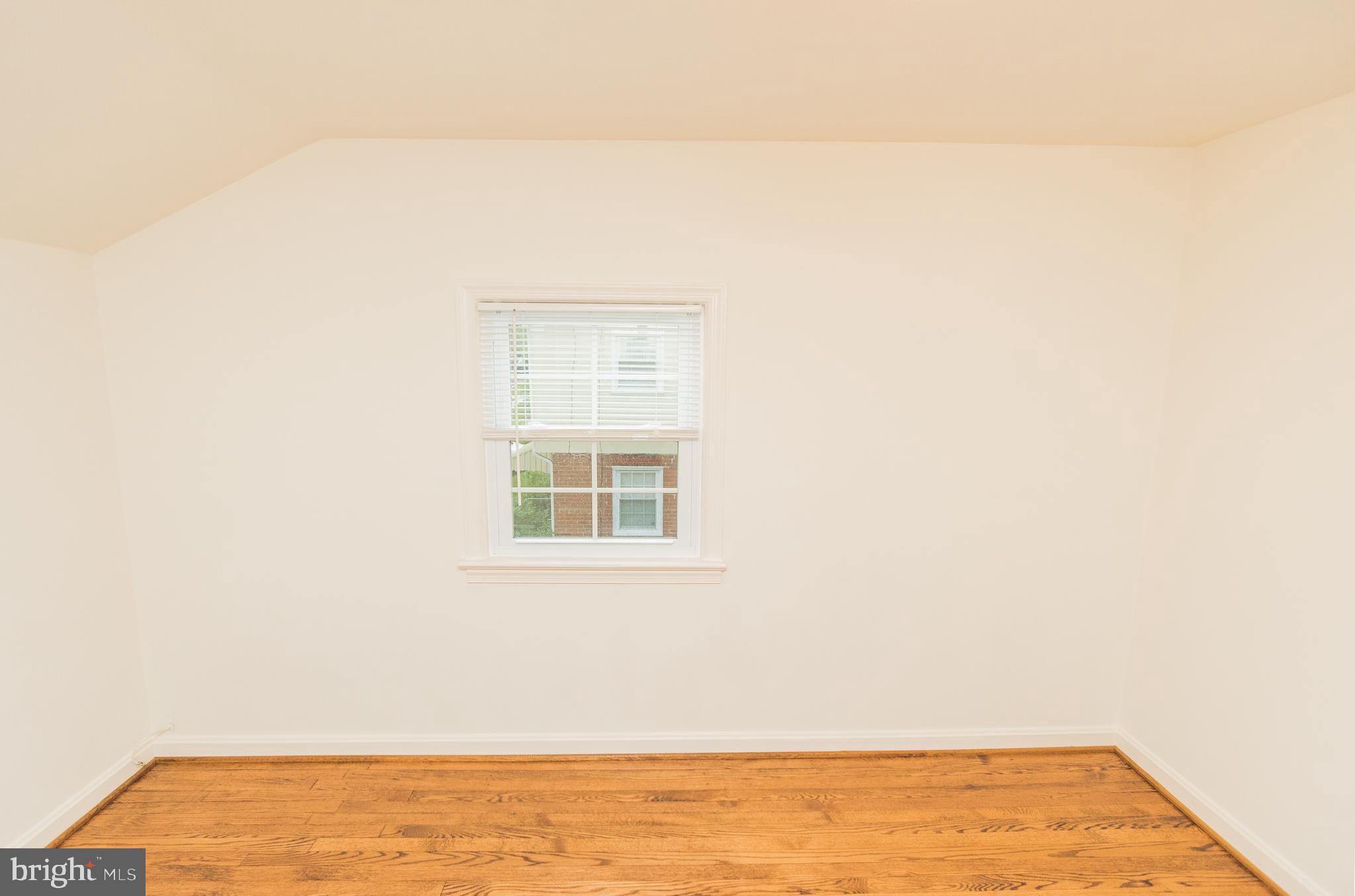 OAKVIEW - Residential Lease