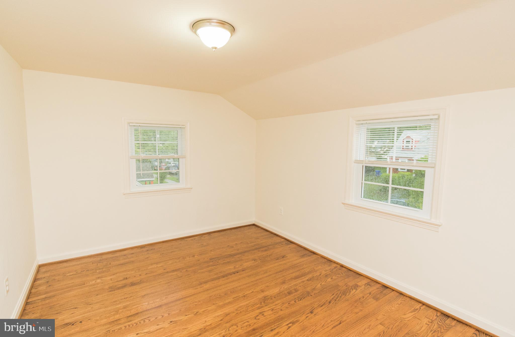 OAKVIEW - Residential Lease