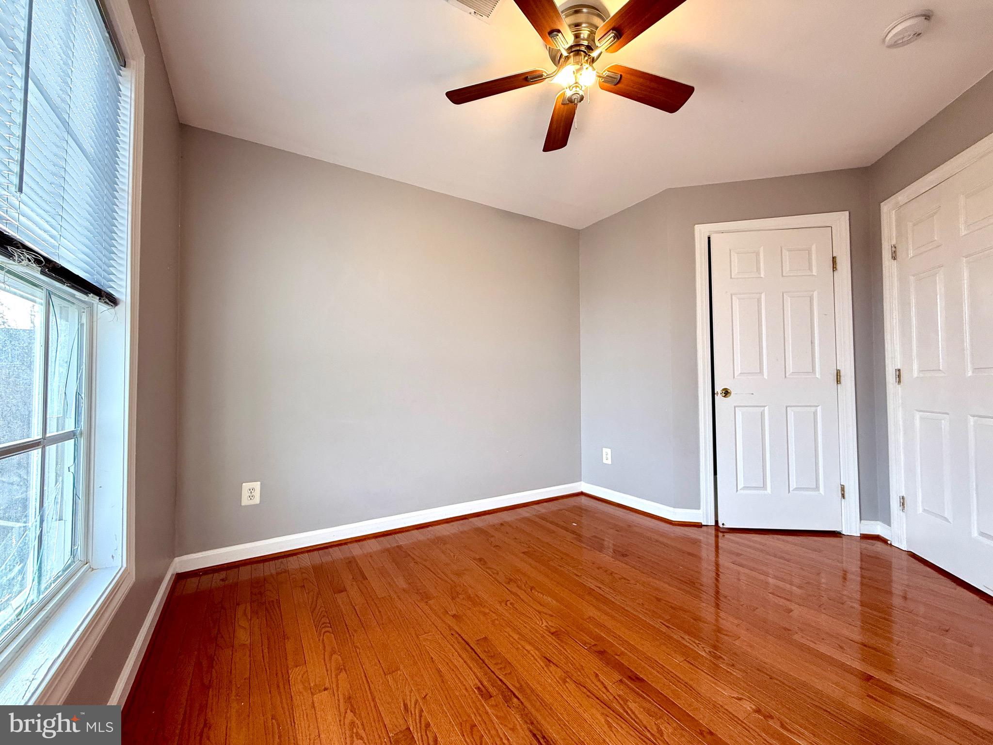 SOUTH RIDING - Residential Lease