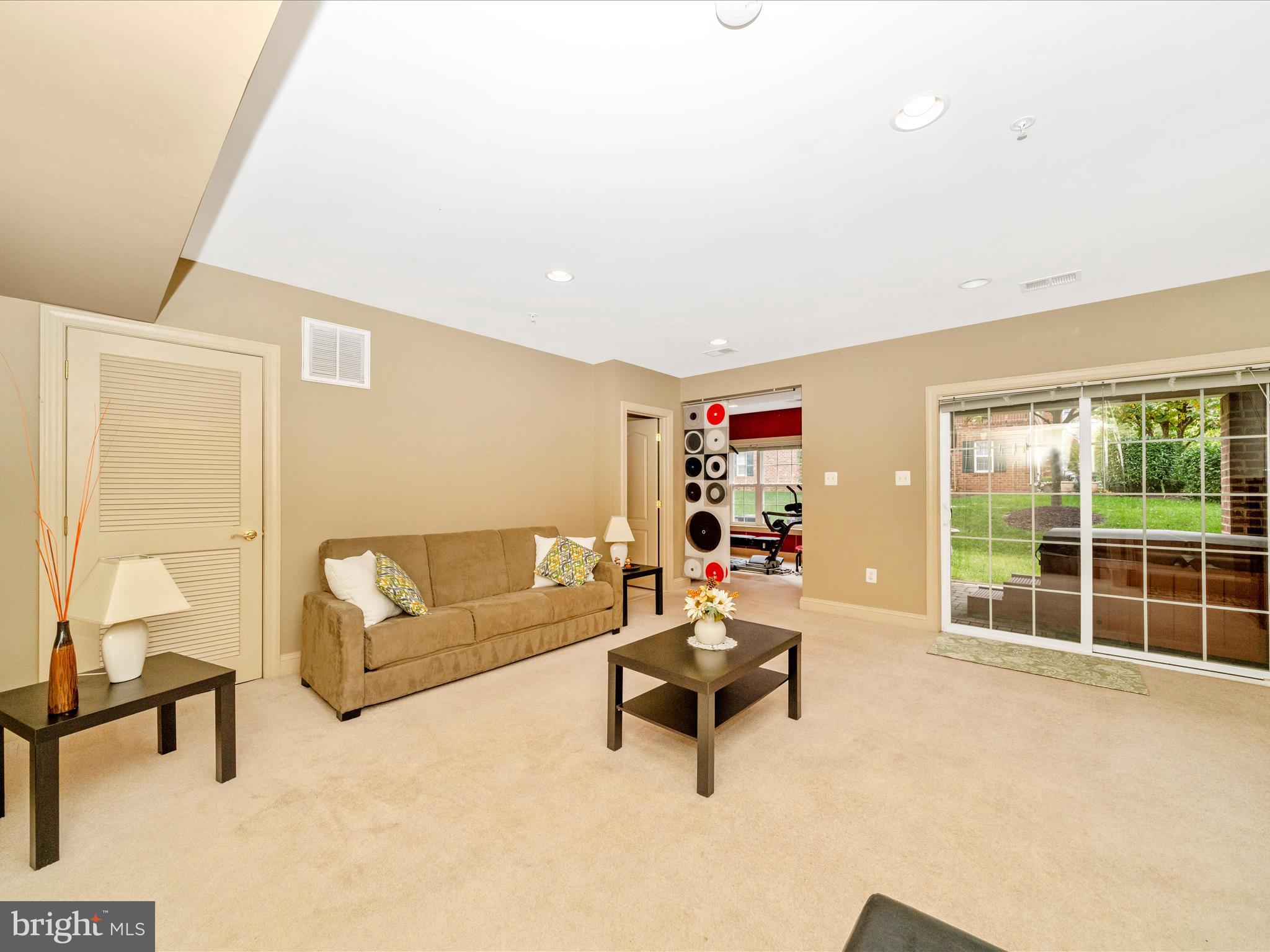 THE VINEYARDS OF ANNAPOLIS - Residential