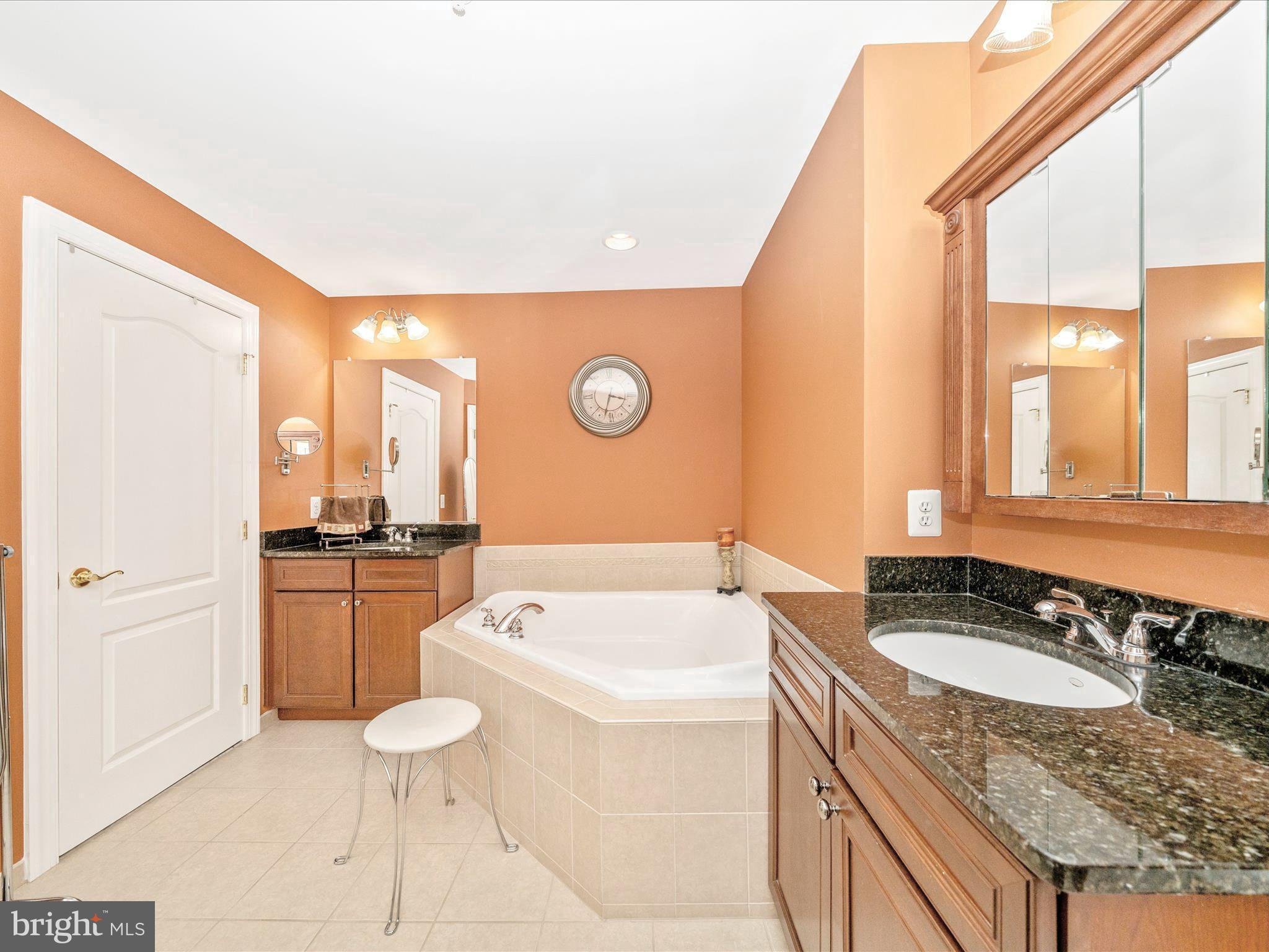 THE VINEYARDS OF ANNAPOLIS - Residential