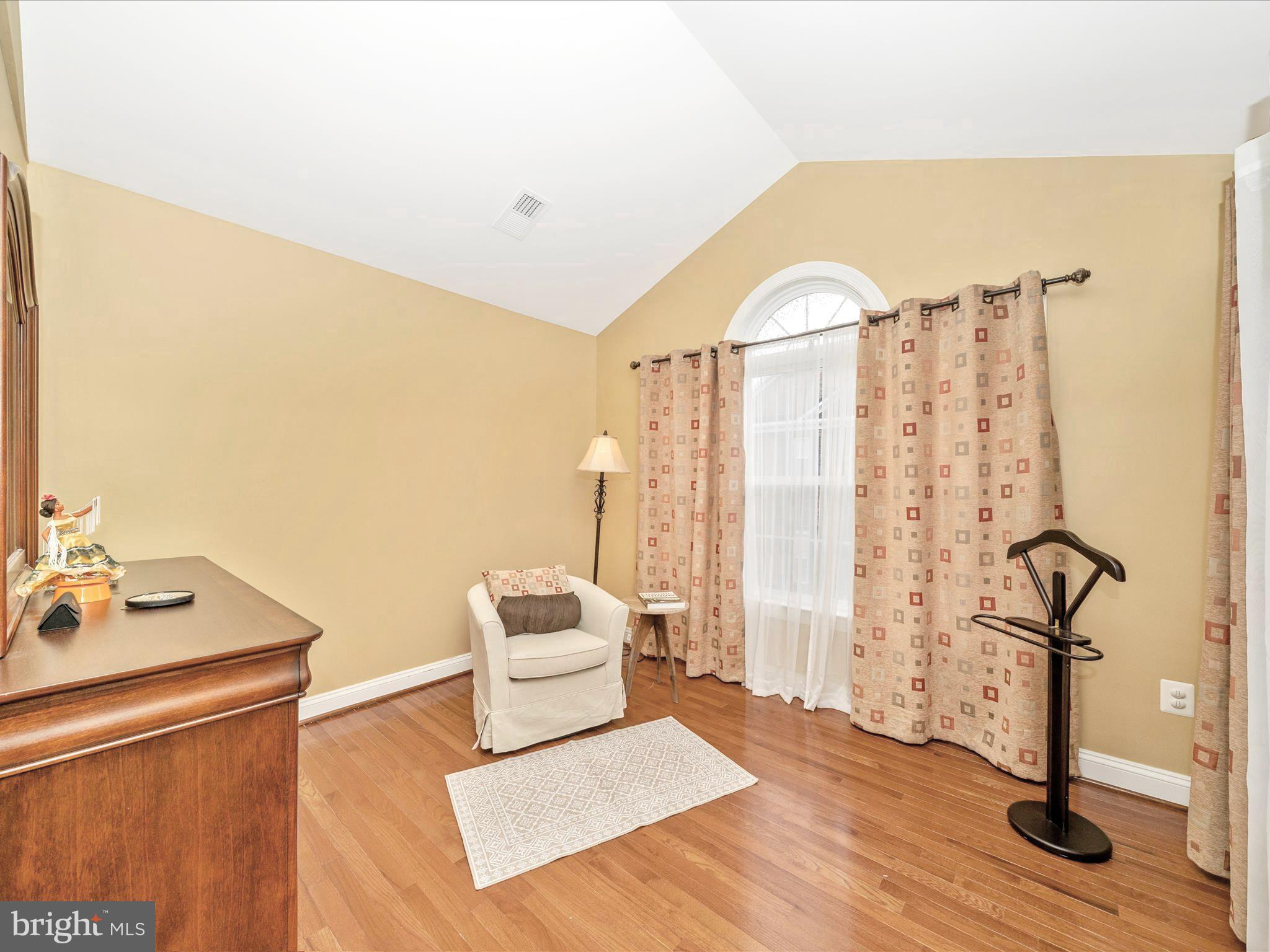 THE VINEYARDS OF ANNAPOLIS - Residential