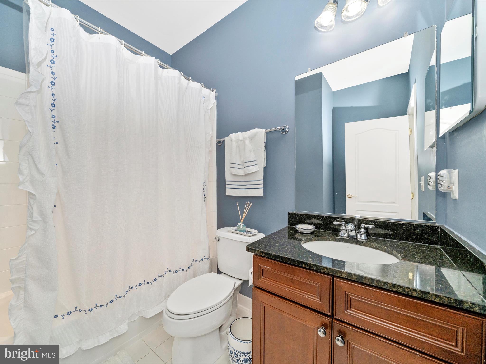 THE VINEYARDS OF ANNAPOLIS - Residential