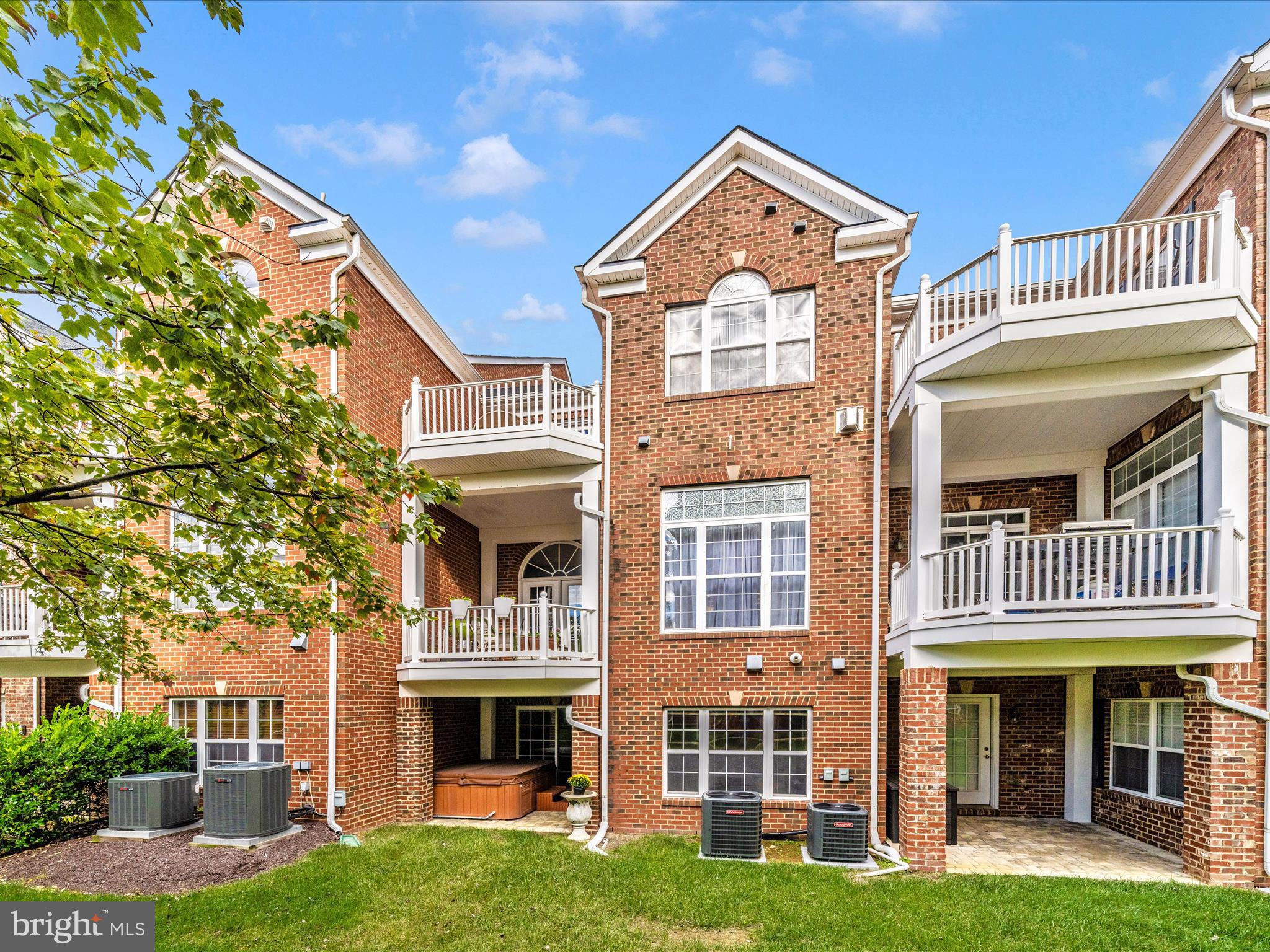 THE VINEYARDS OF ANNAPOLIS - Residential