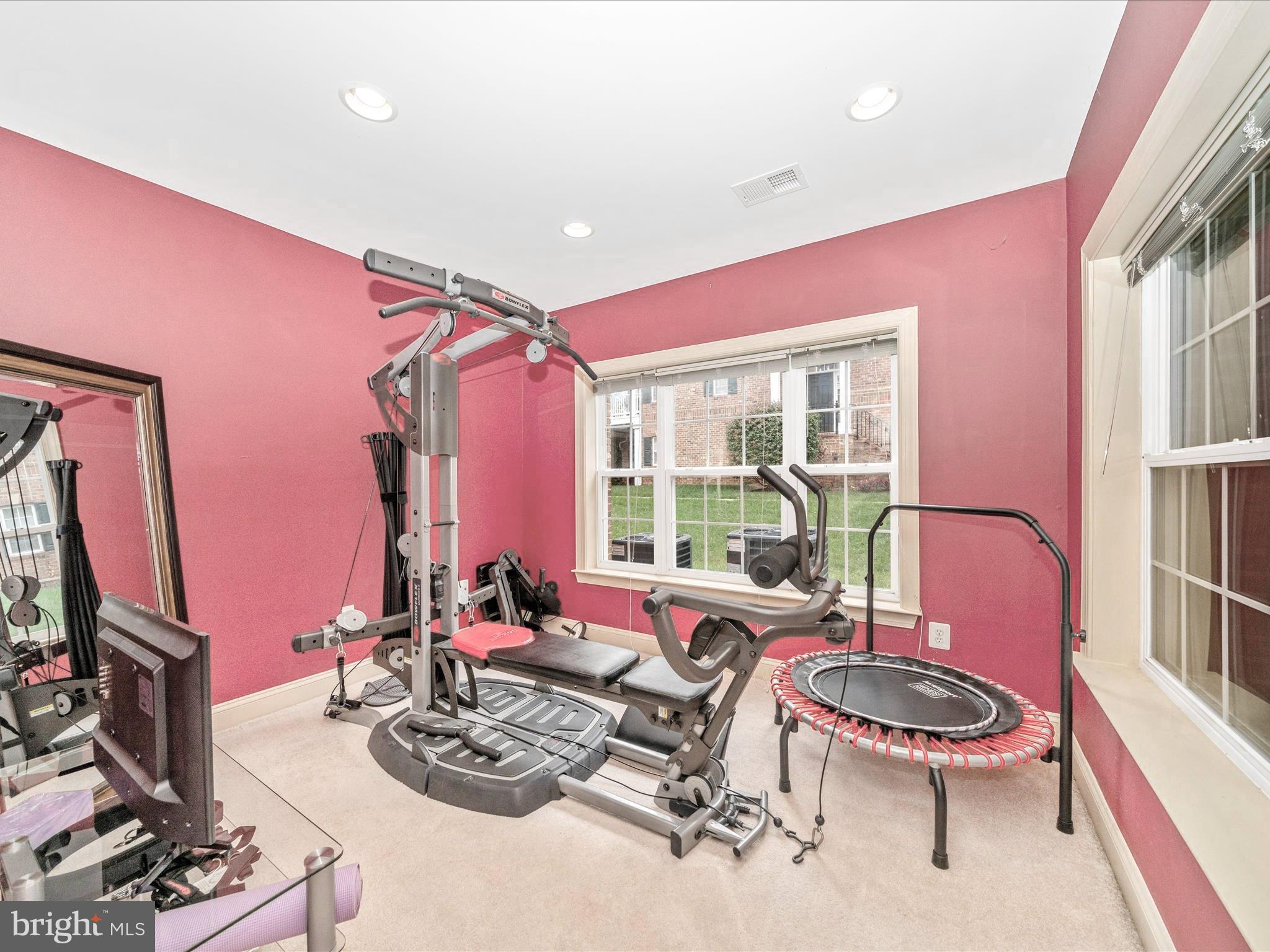 THE VINEYARDS OF ANNAPOLIS - Residential